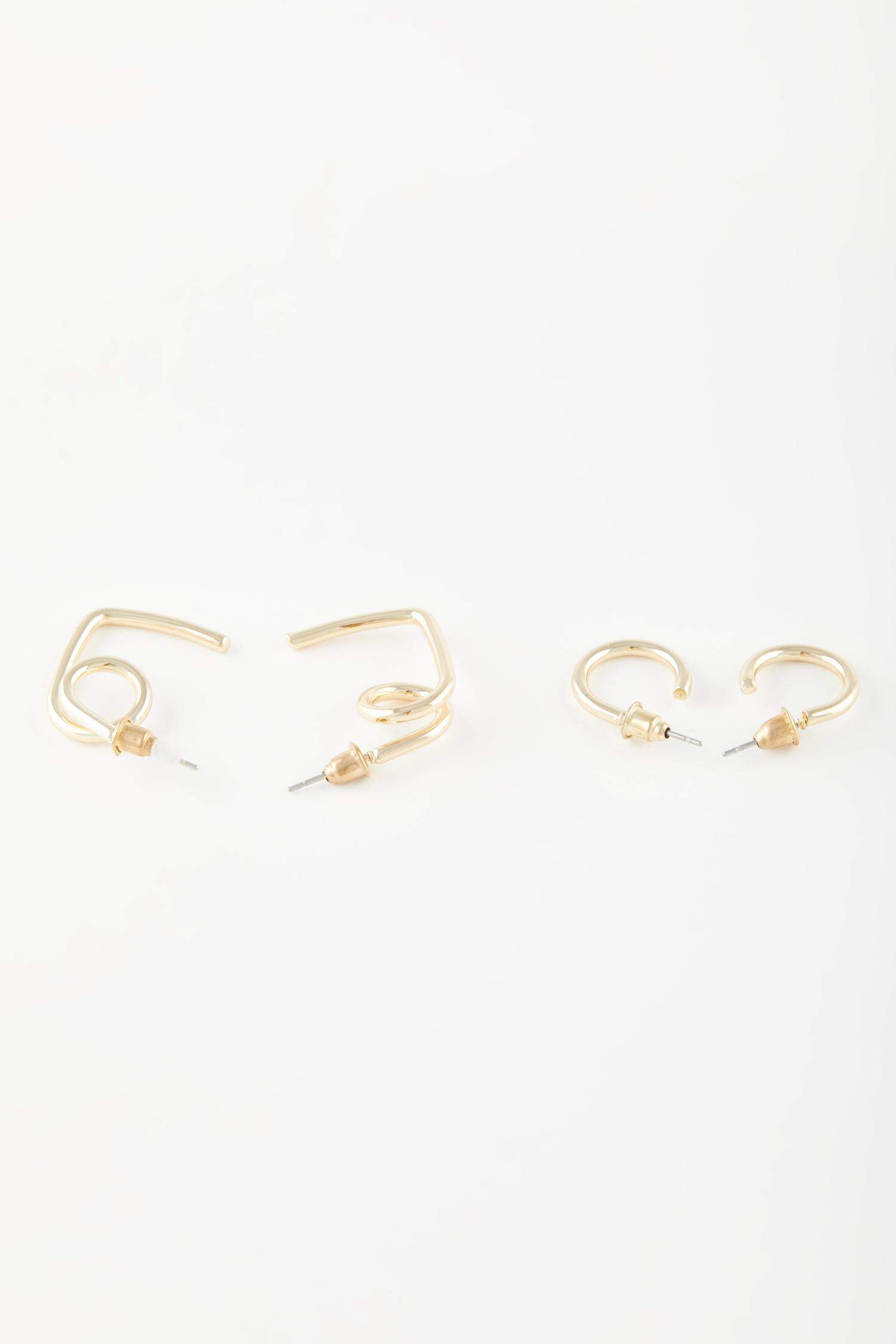 Woman 2 Piece Gold Earrings
