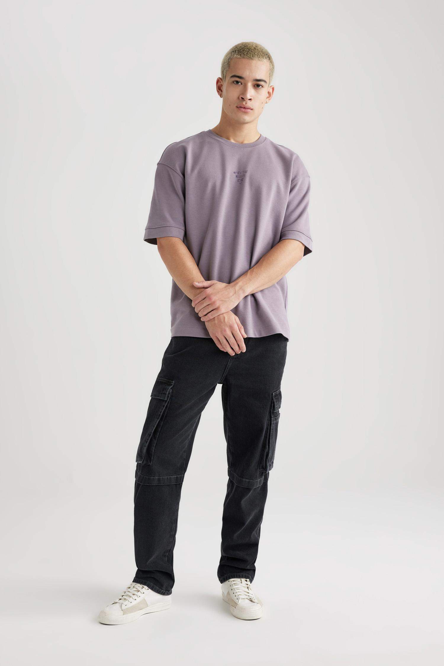 Loose Fit Crew Neck Slogan Printed T-Shirt