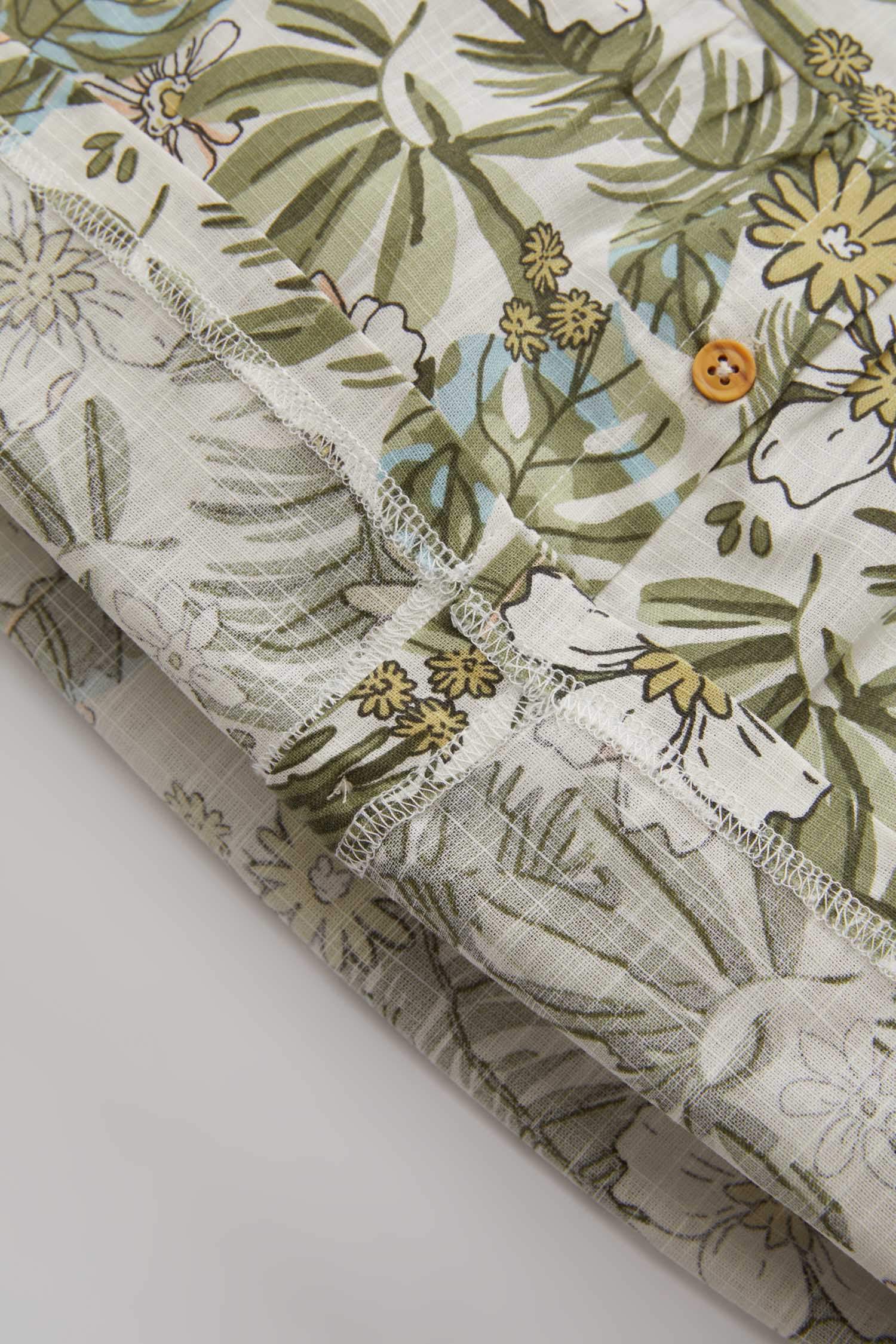 قميص بناتي نص كم قصة عادية بياقة مستديرة