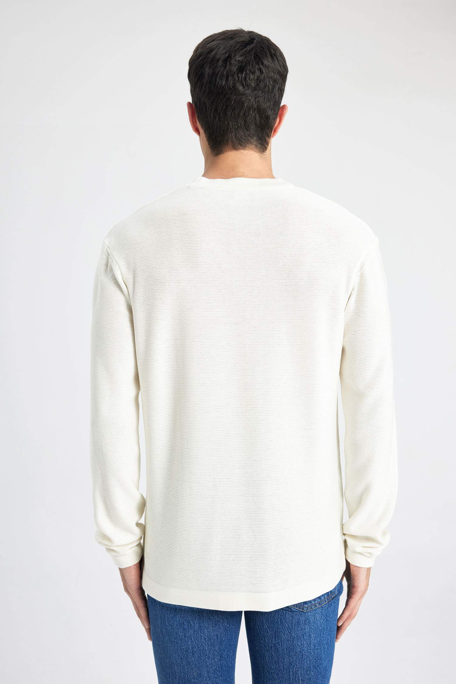 Standart Fit Normal Kesim Bisiklet Yaka Basic Düz Triko Kazak