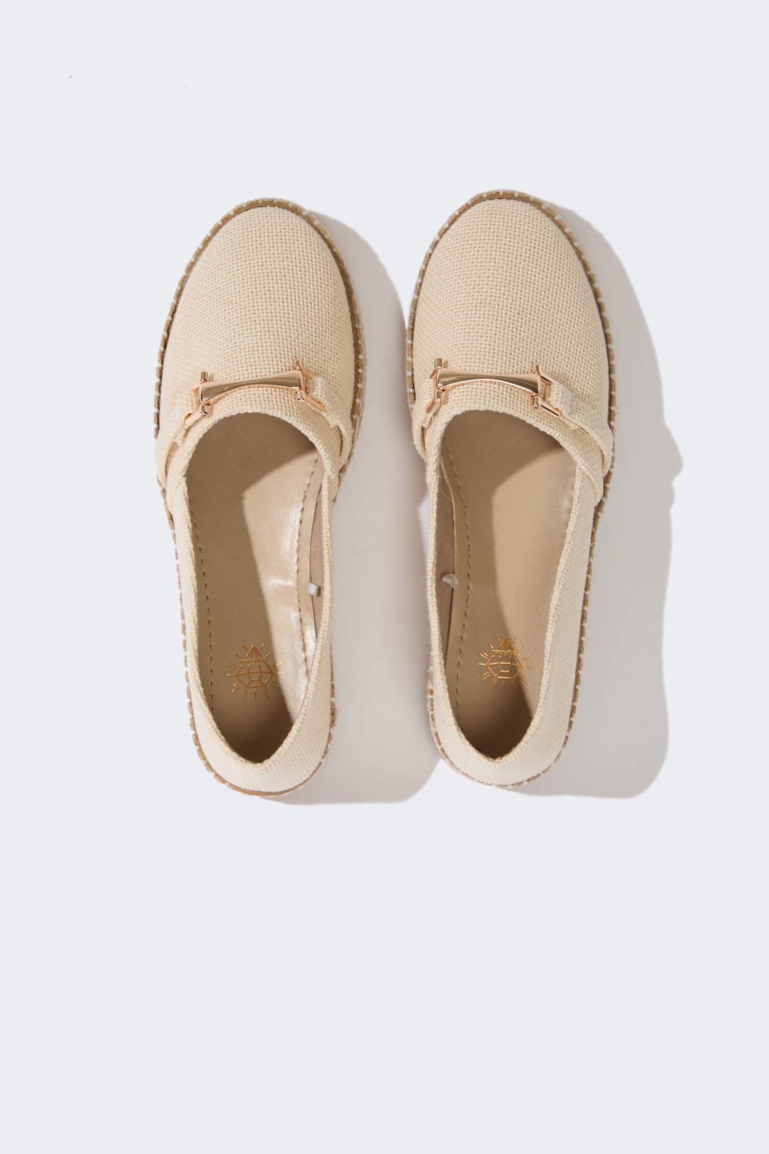 حذاء اسبادريل نسائي بكعب مسطح