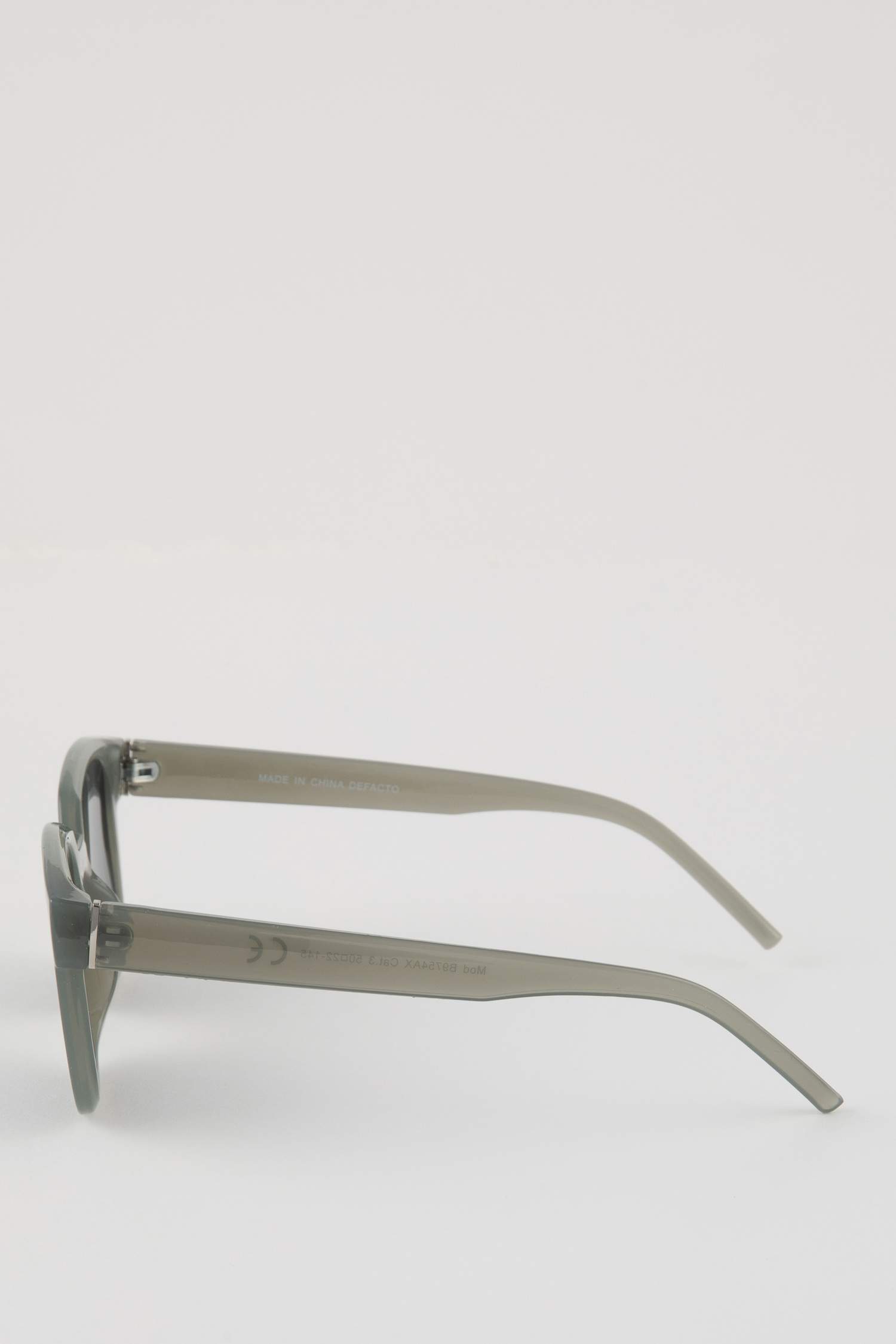 Солнцезащитные очки для женщин