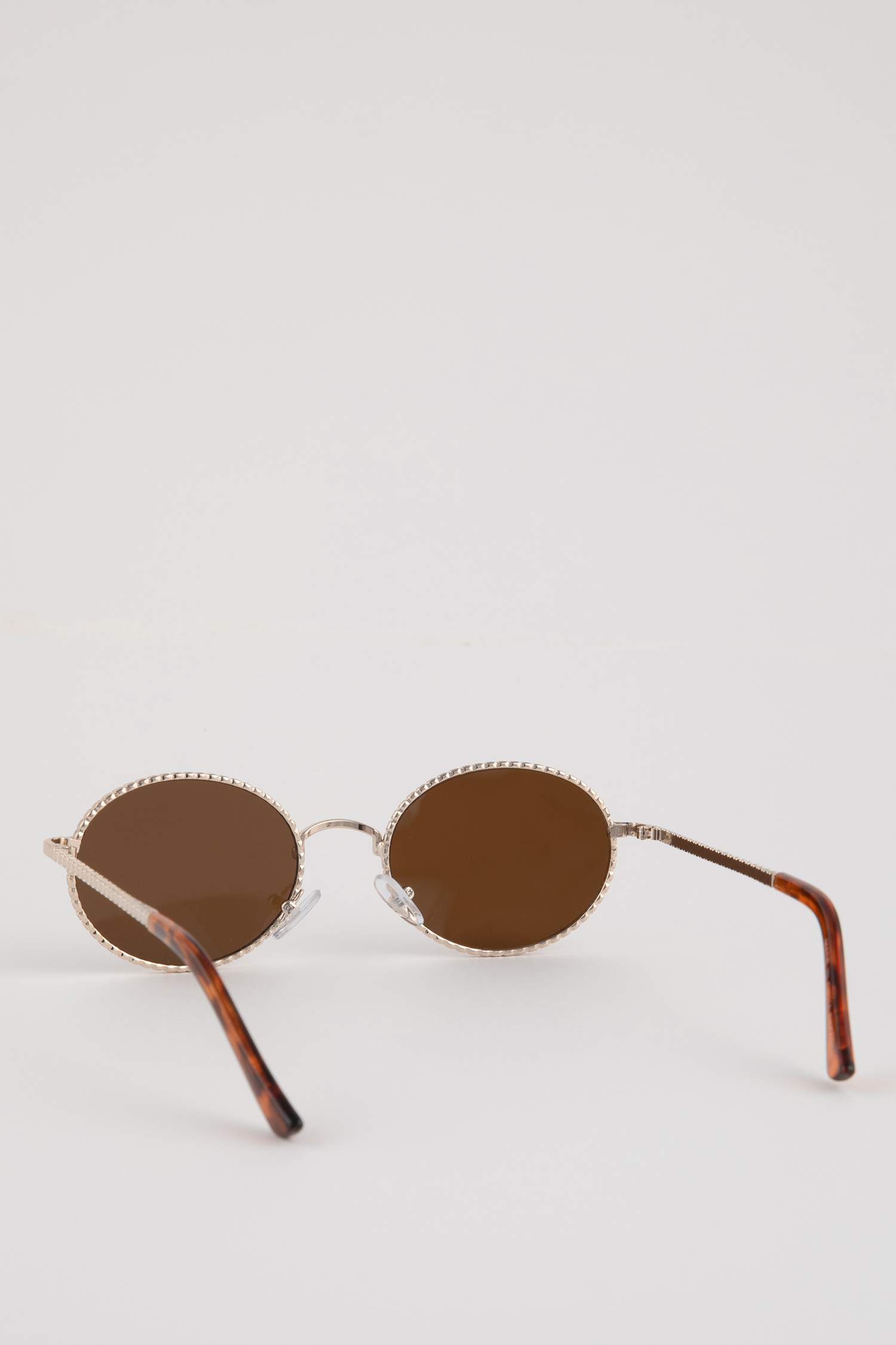 Солнцезащитные очки круглые для женщин