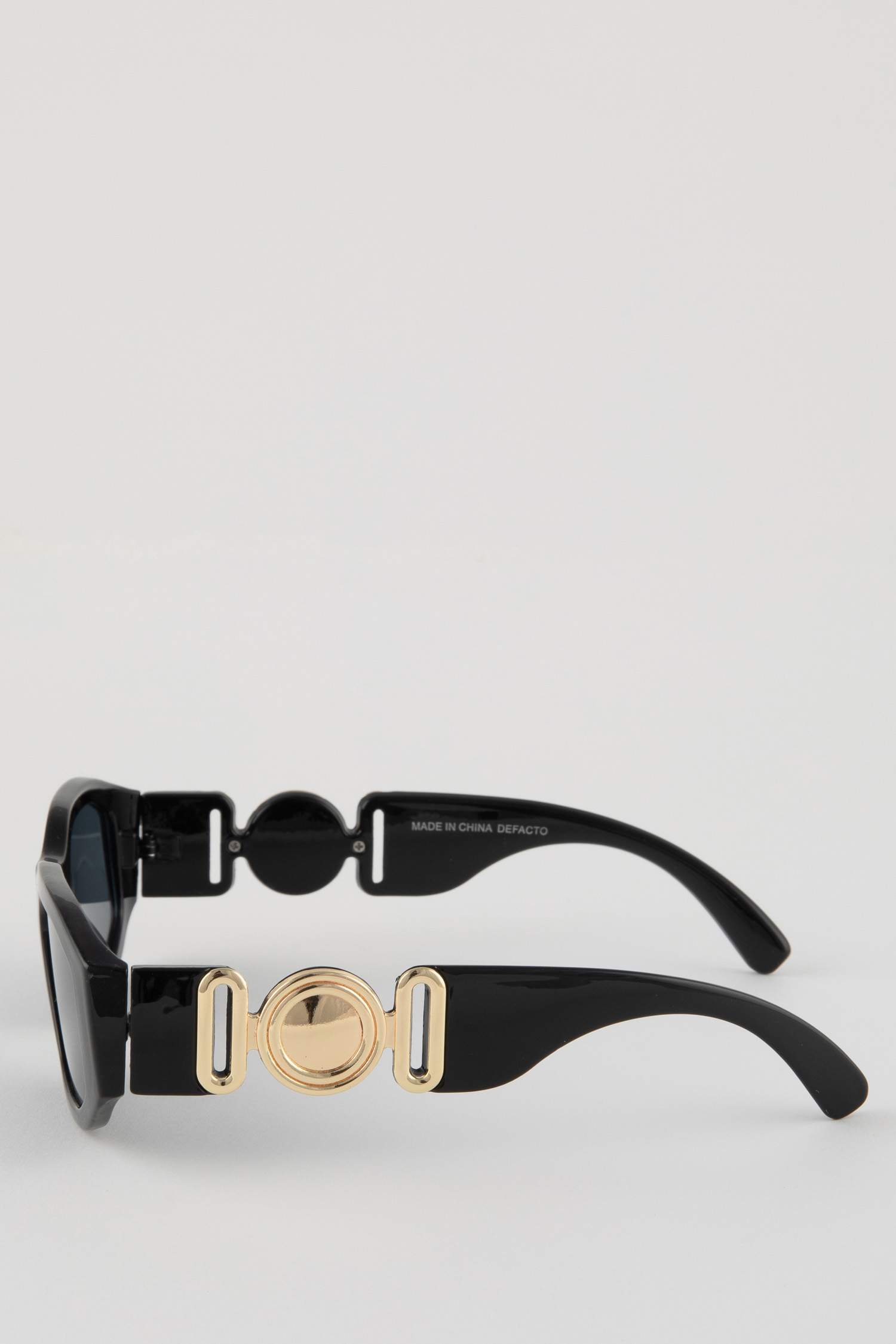 Әйелдерге Күн көзілдірігі