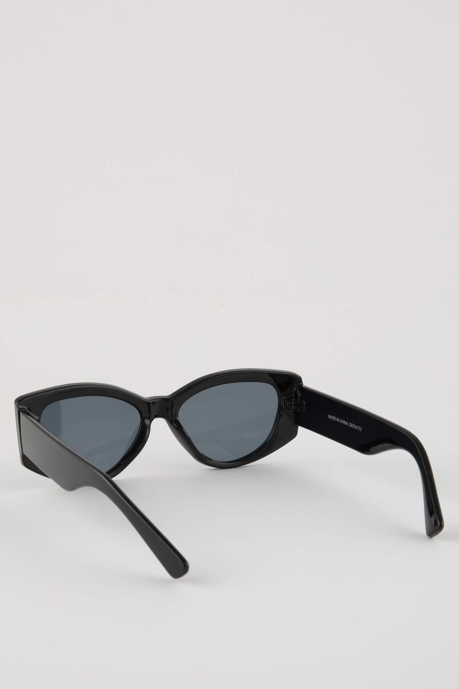 Әйелдерге Күн көзілдірігі