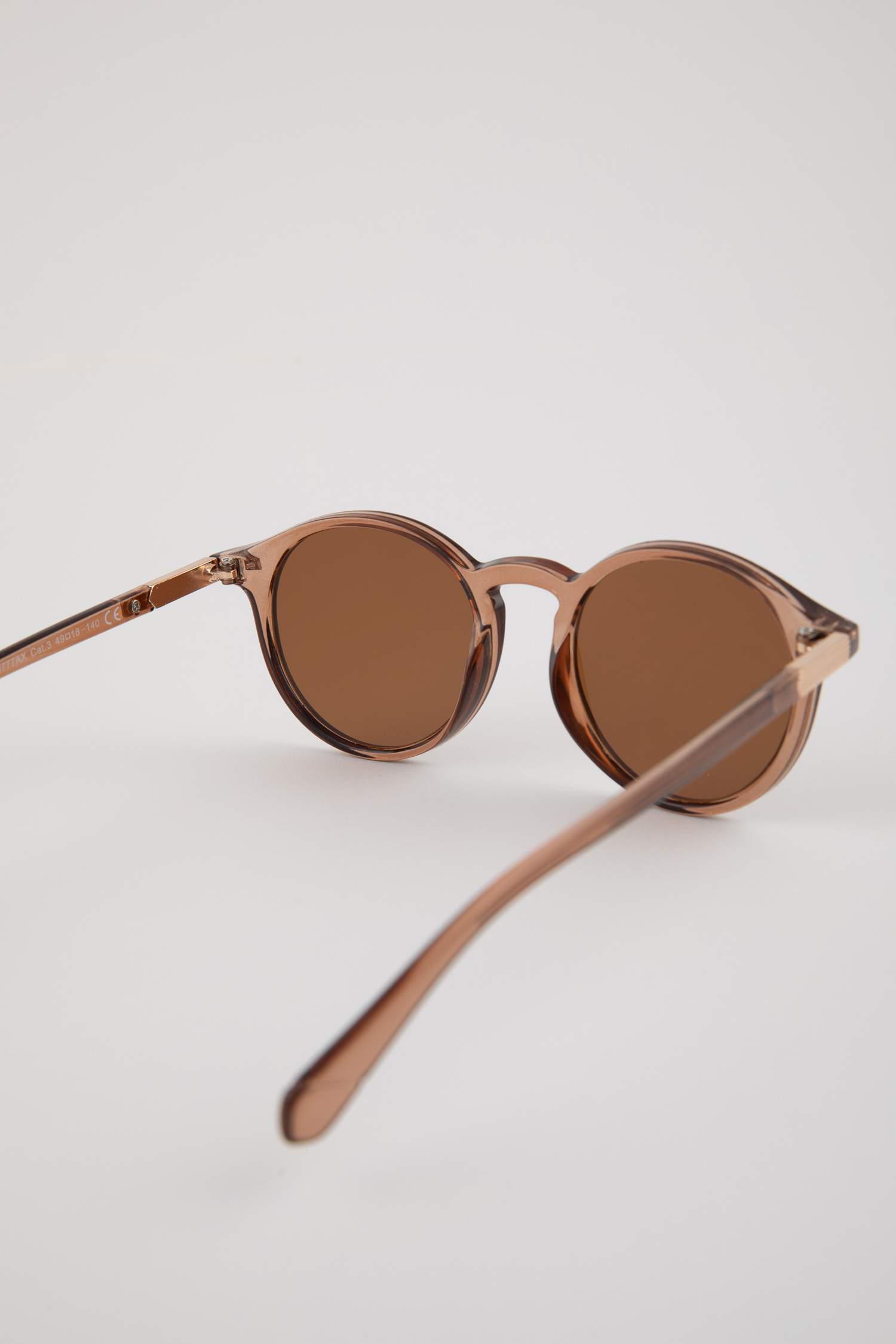 نظارة شمسية نسائية مستديرة