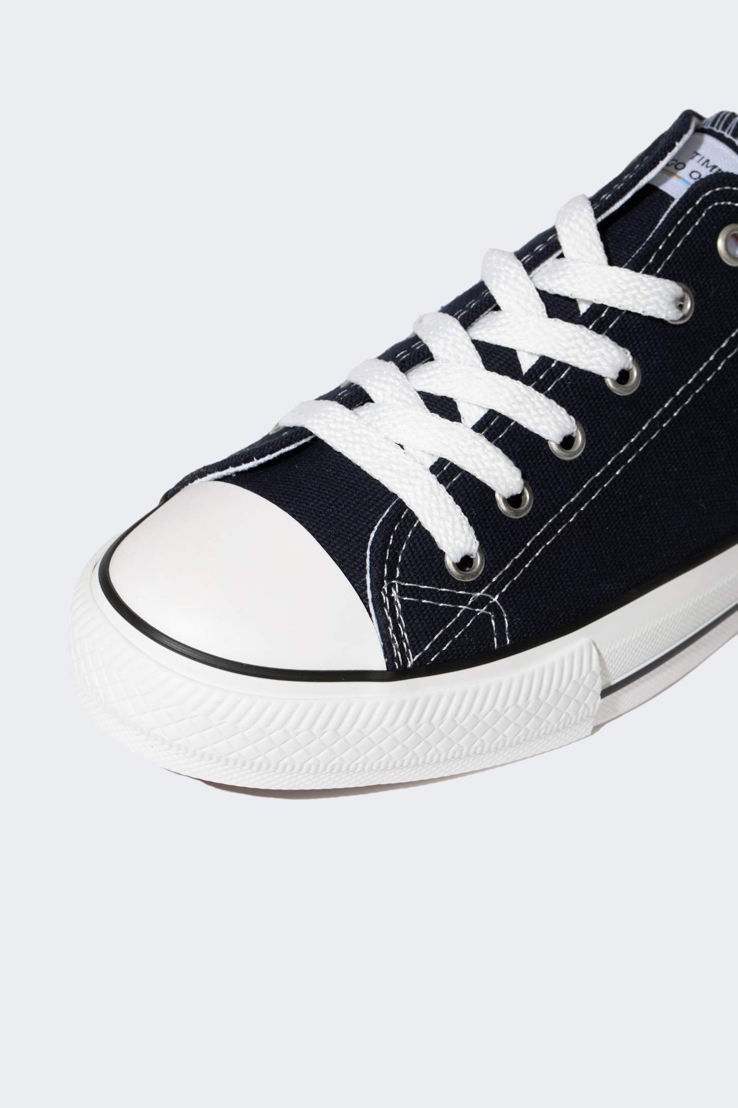 Kadın Düz Taban Bağcıklı Bez Ayakkabı