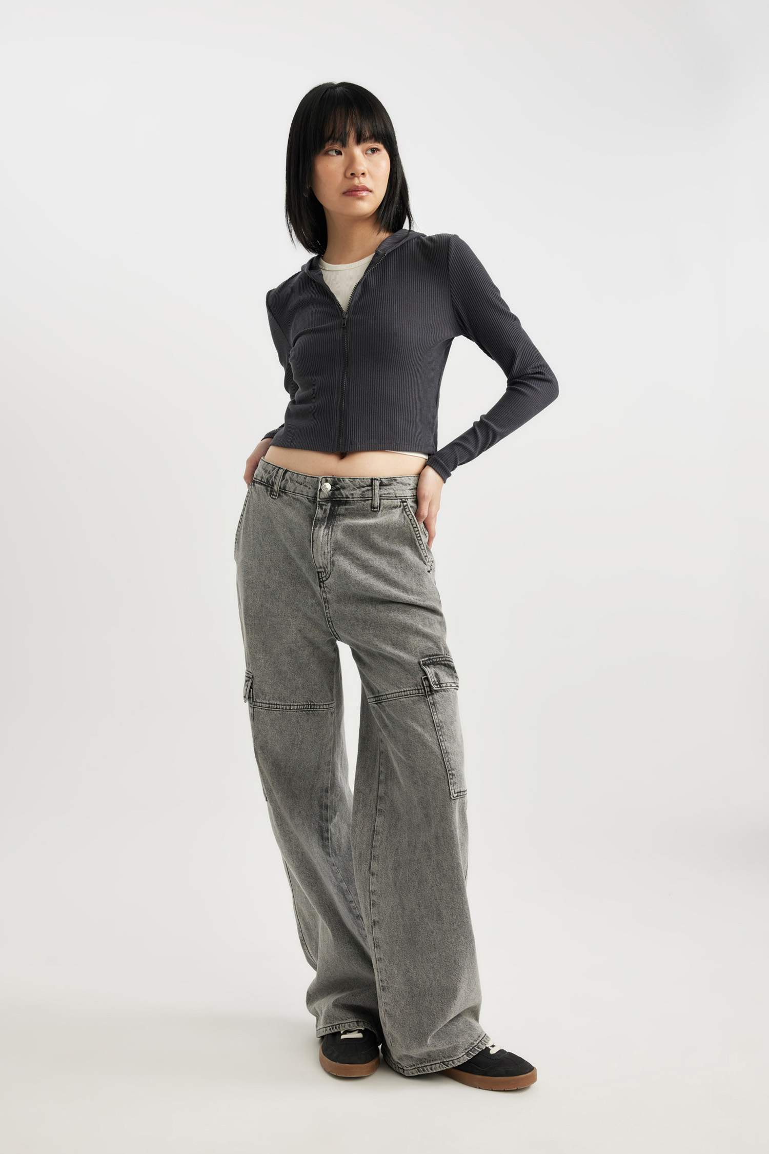 كارديجان مضلع سليم فيت