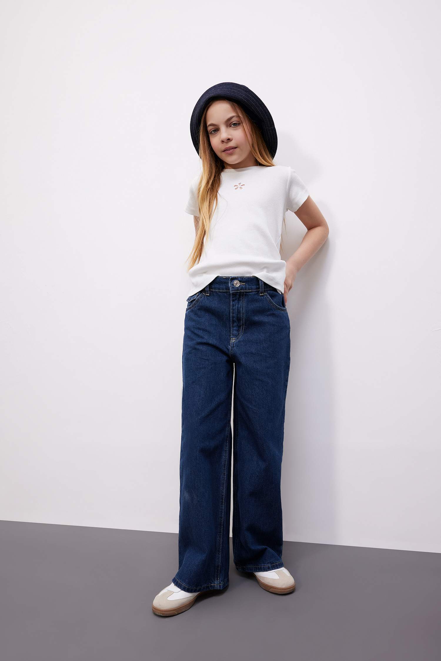 بنطلون بناتي وايد ليج برجل واسع بجيب