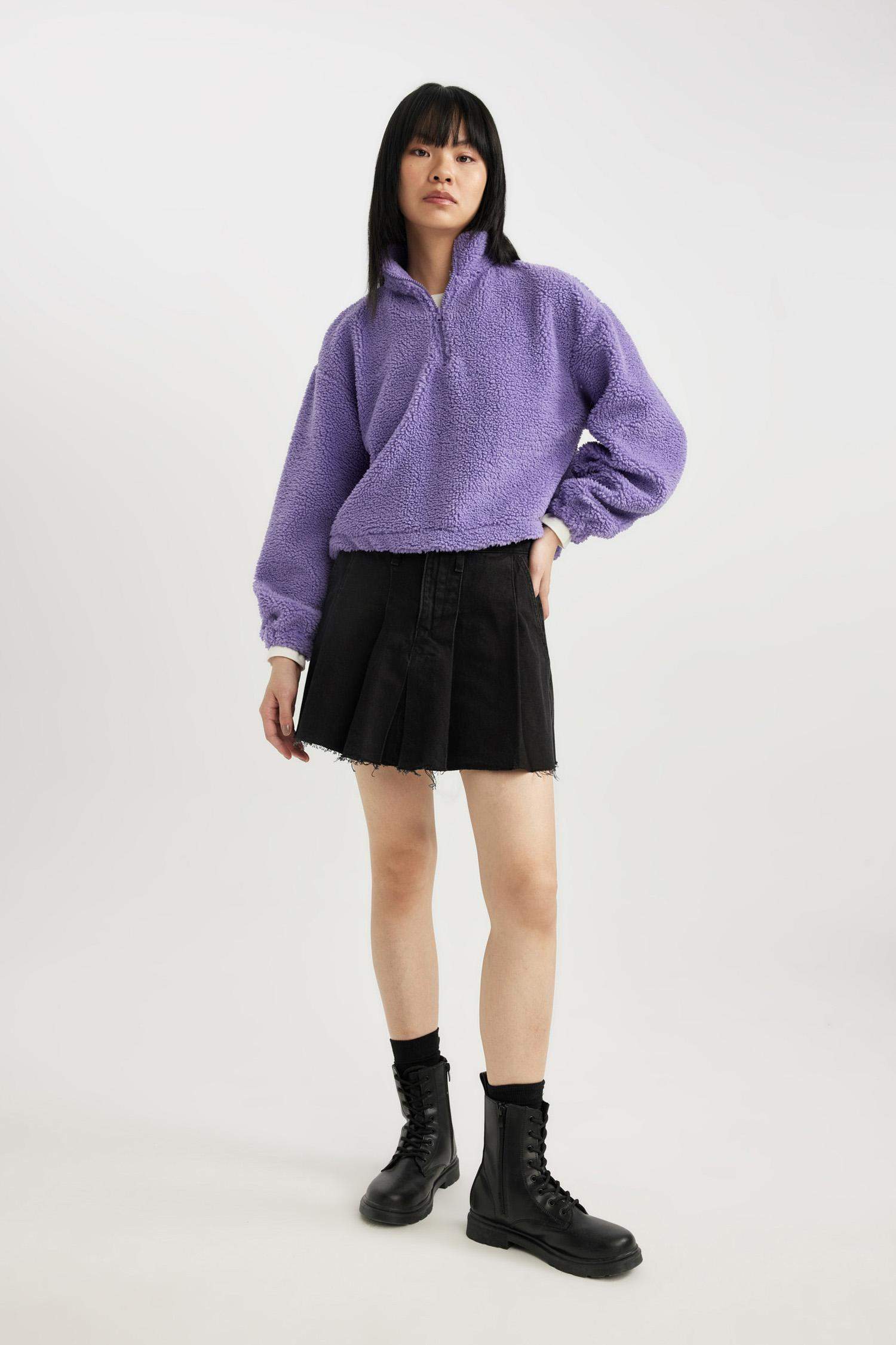 Oversize Fit Zippered Stand Collar Basic Plush Sweatshirt