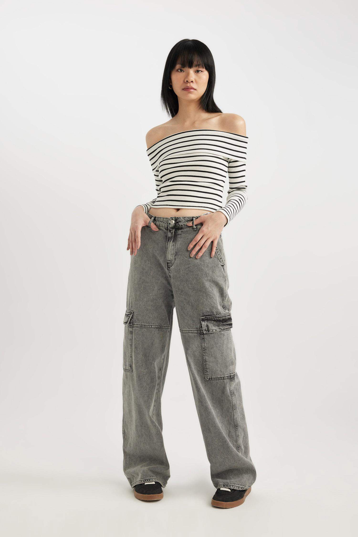 Fitted Striped Long Sleeve T-Shirt