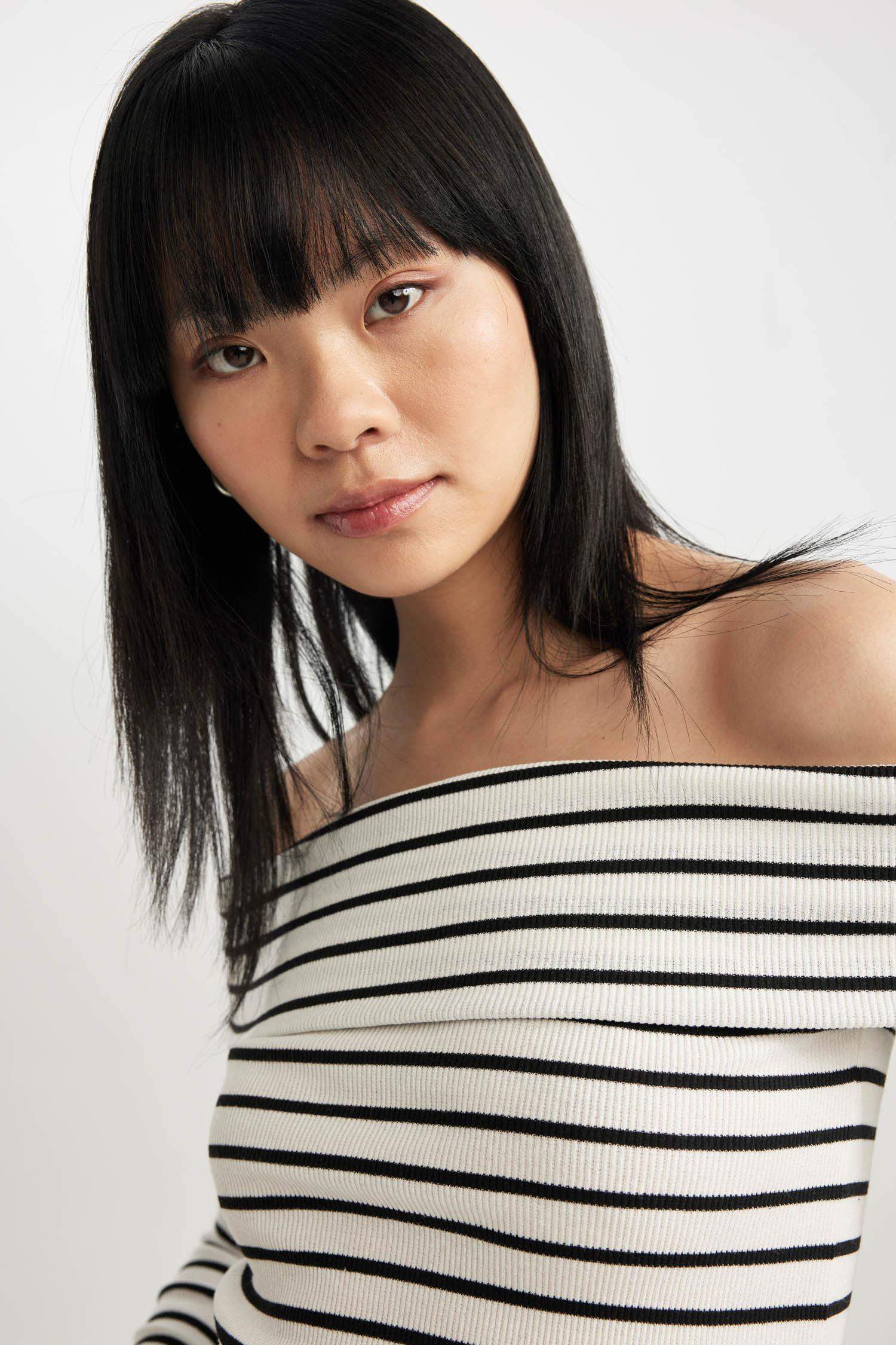 Fitted Striped Long Sleeve T-Shirt