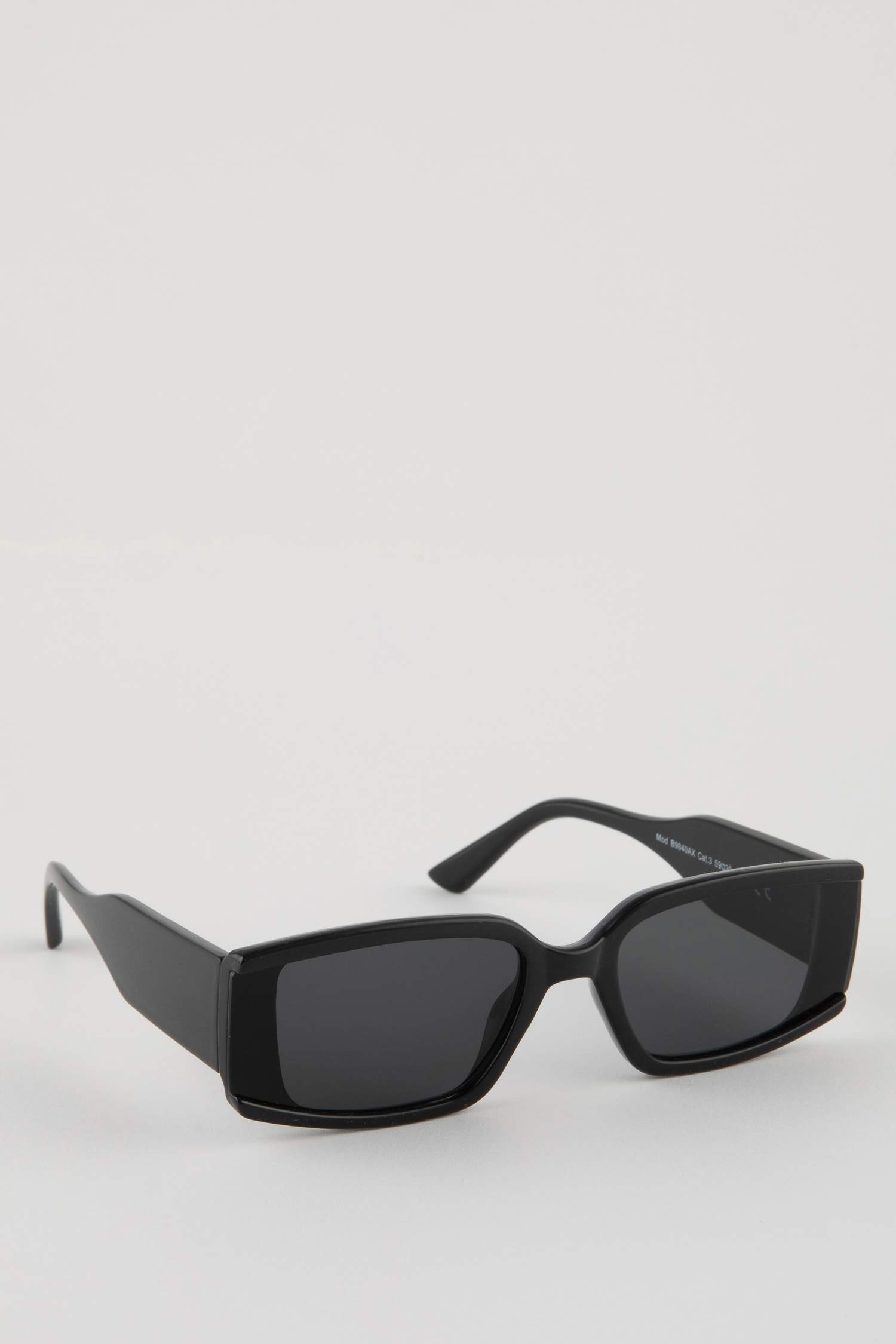 نظارة شمسية نسائية مستطيلة