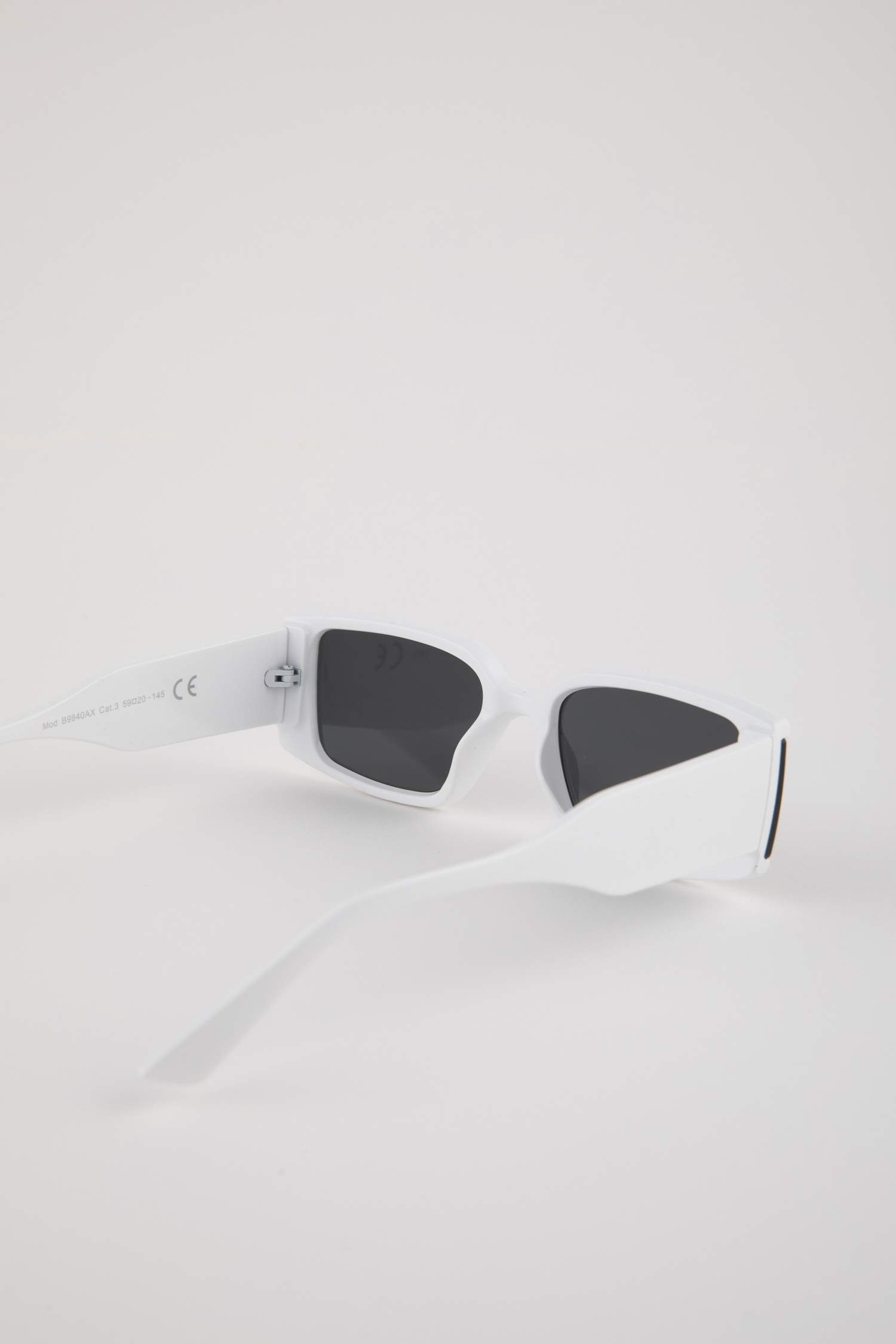 نظارة شمسية نسائية مستطيلة