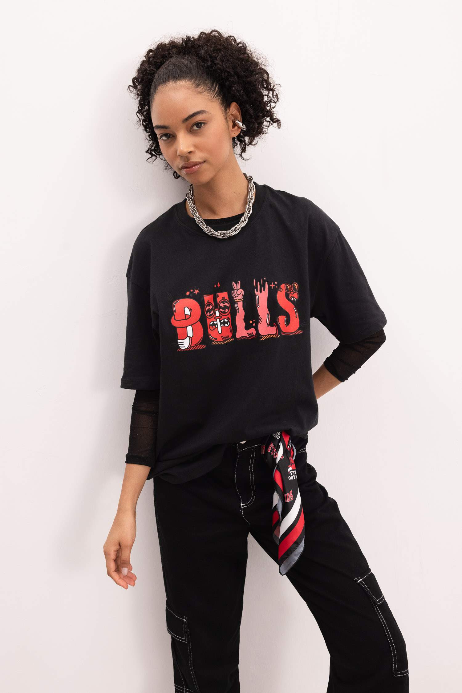 DeFactoFit NBA Chicago Bulls Boxy Fit Short Sleeve T-Shirt