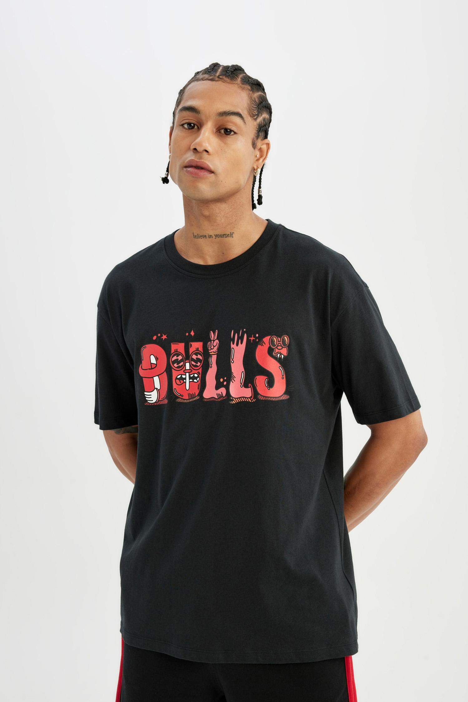 DeFactoFit NBA Chicago Bulls Boxy Fit Short Sleeve T-Shirt