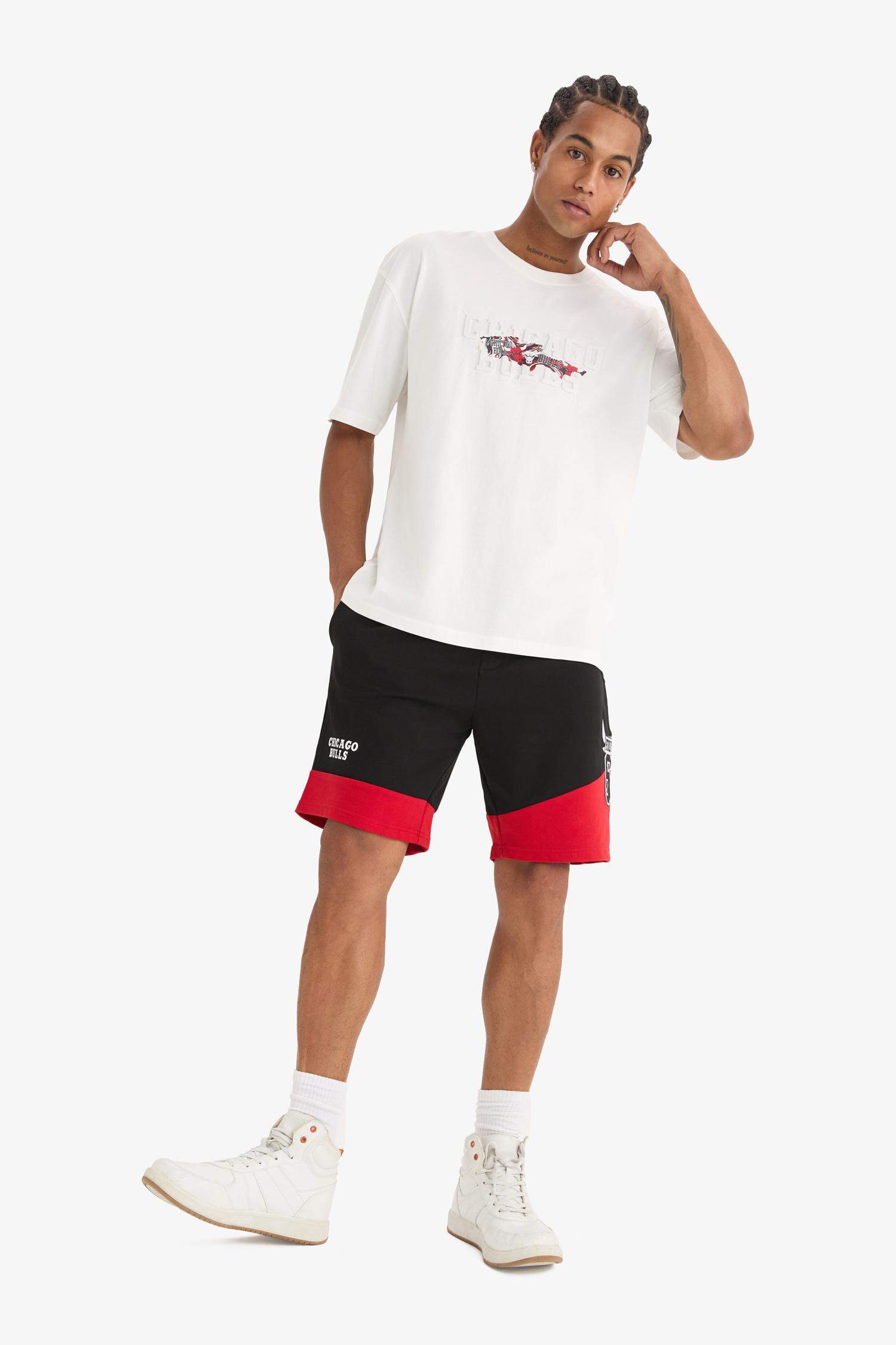 DeFactoFit NBA Chicago Bulls Standard Fit Shorts