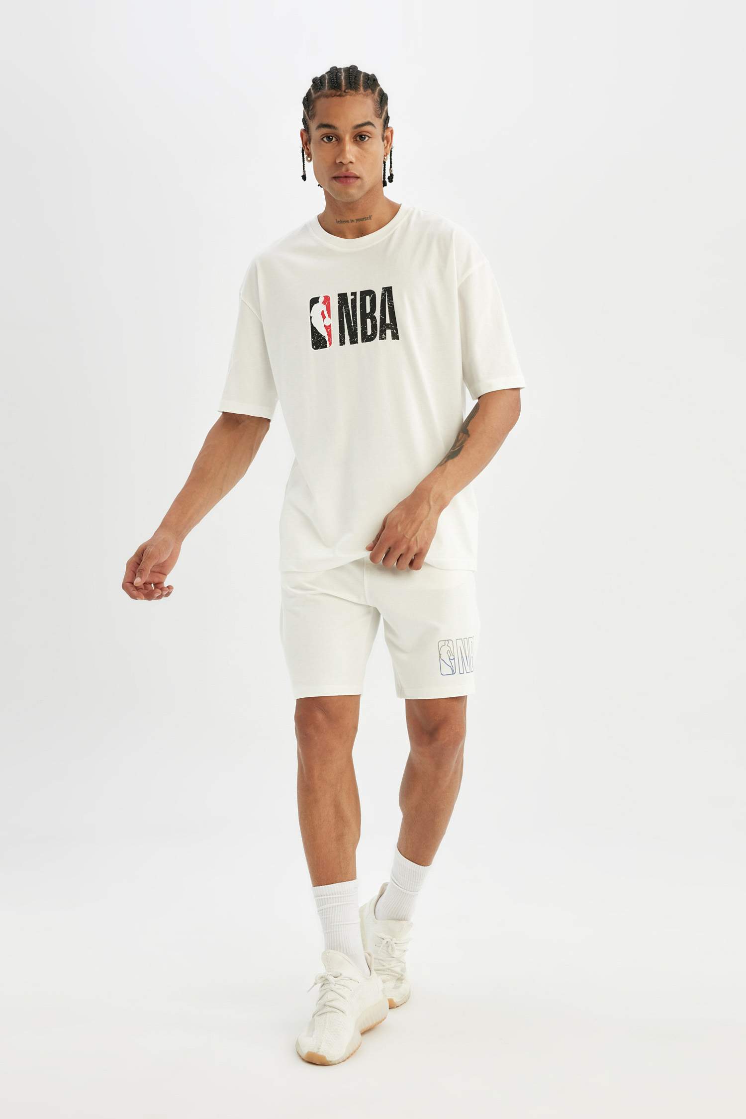 DeFactoFit NBA Wordmark Standard Fit Short Leg Shorts