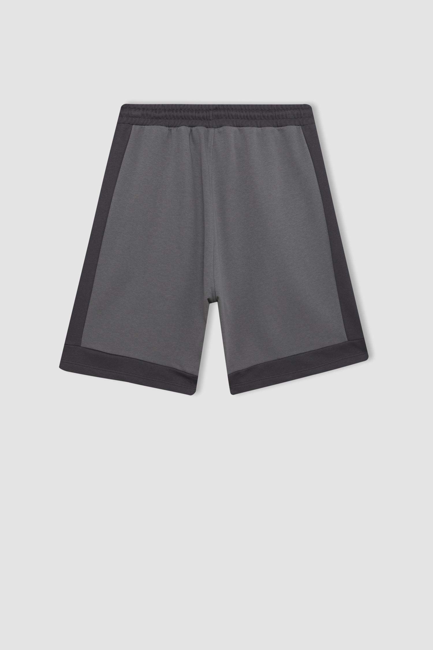 DeFactoFit NBA Brooklyn Nets Standard Fit Crop Shorts