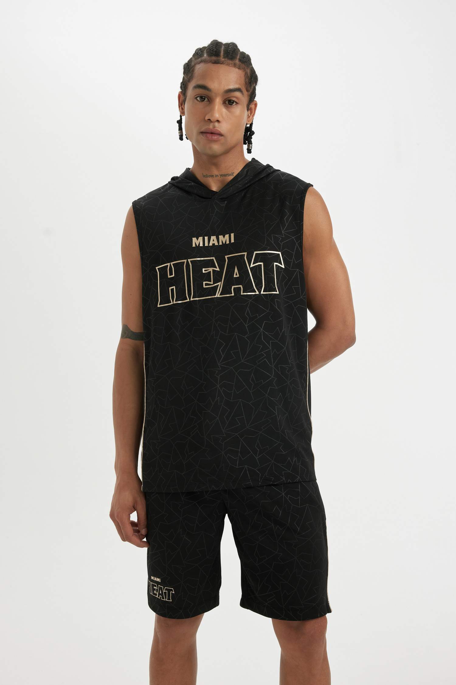 DeFactoFit NBA Miami Heat Standard Fit Hooded Heavy Fabric Tank Top