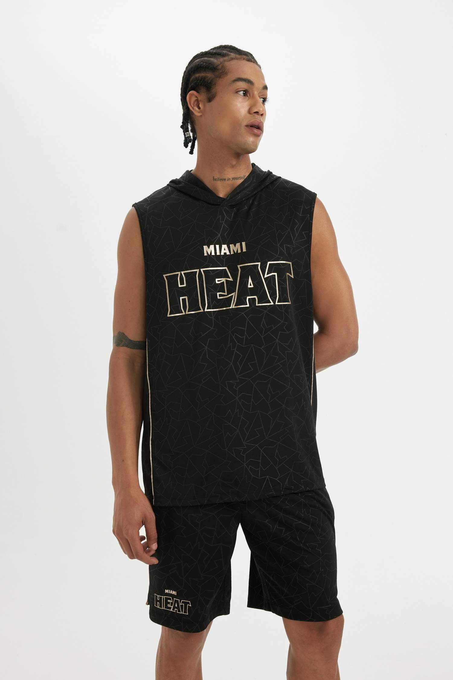 DeFactoFit NBA Miami Heat Standard Fit Hooded Heavy Fabric Tank Top