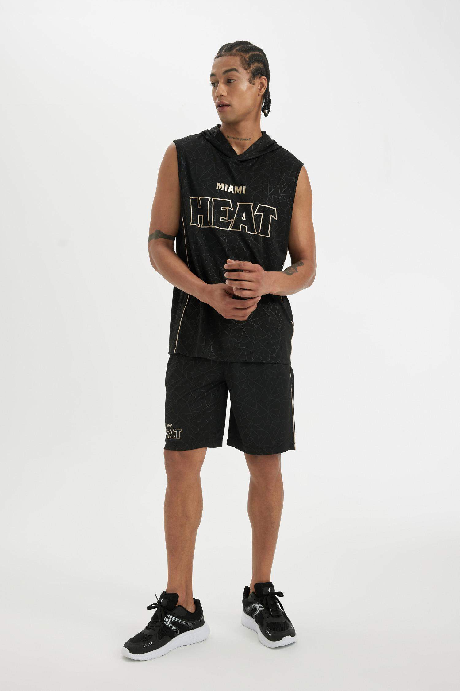DeFactoFit NBA Miami Heat Standard Fit Heavy Fabric Shorts