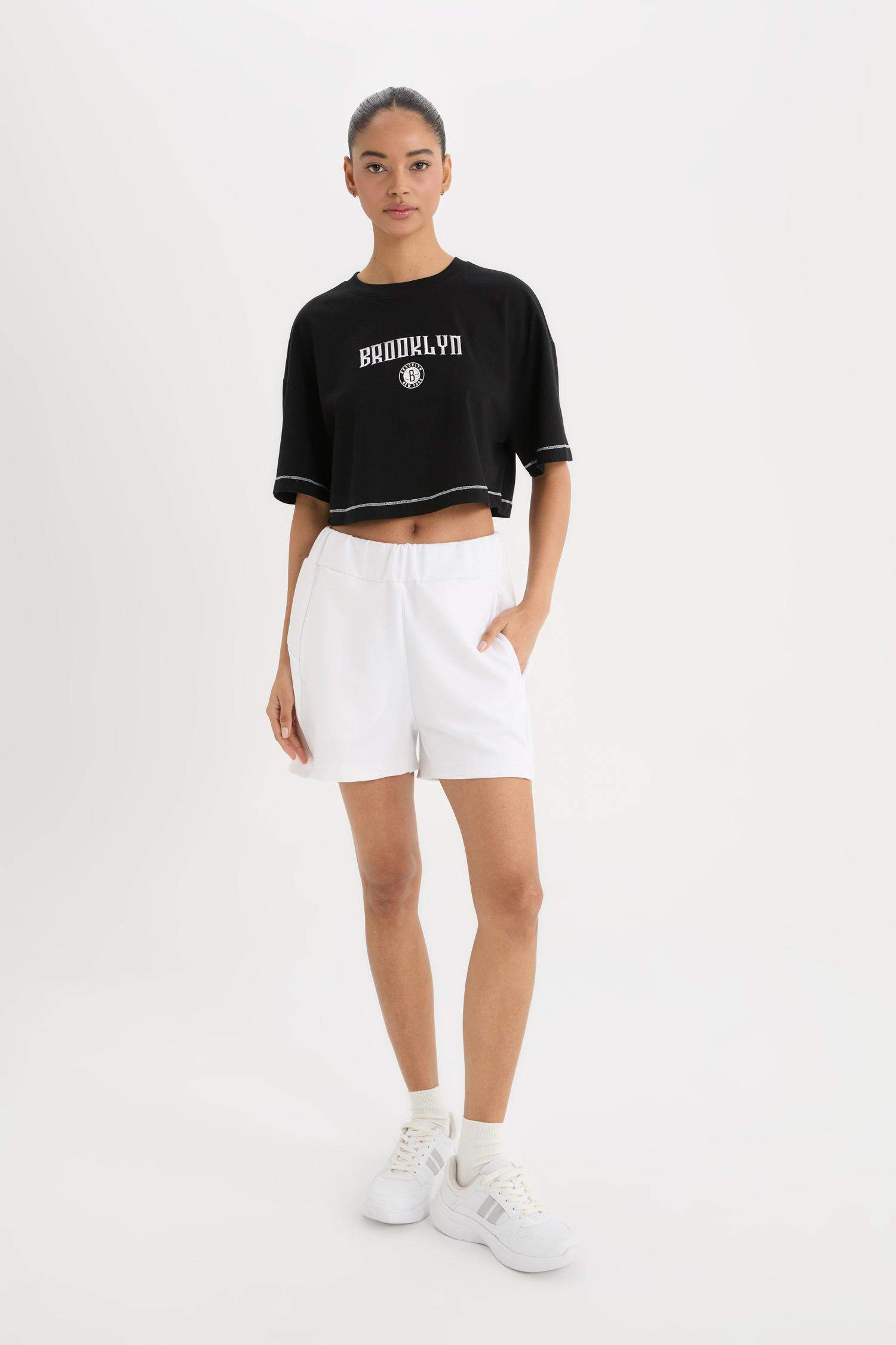 DeFactoFit NBA Brooklyn Nets Crop Bisiklet Yaka Kısa Kollu Tişört