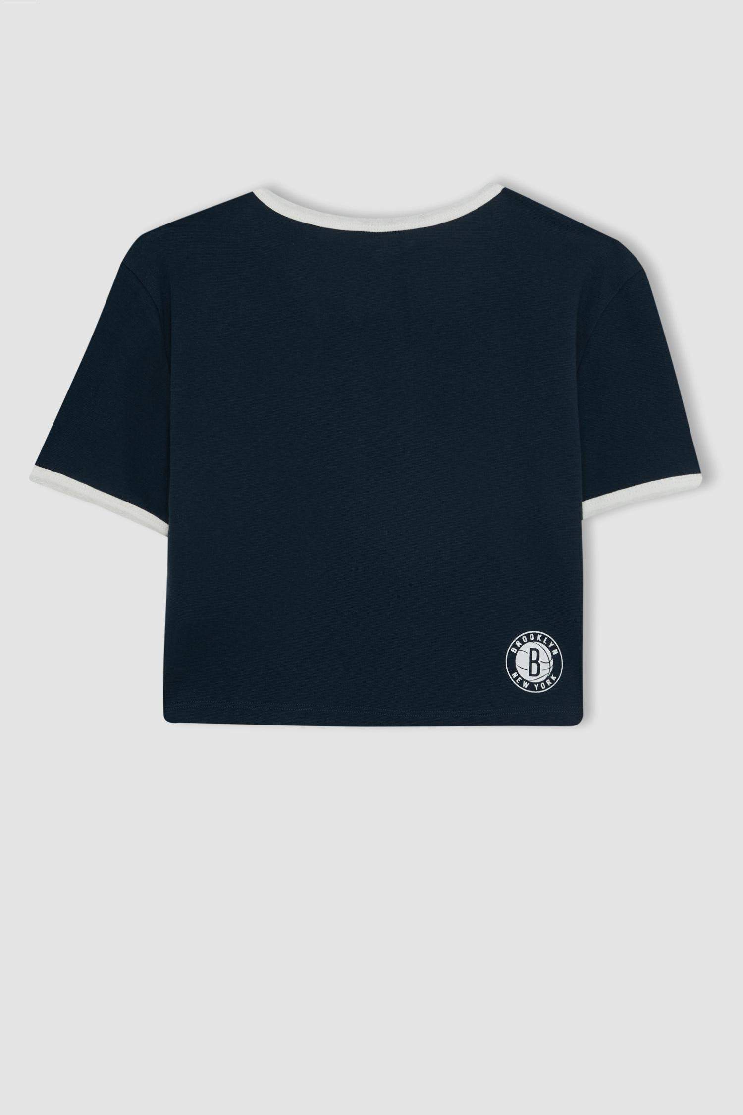 DeFactoFit NBA Brooklyn Nets Crop T-Shirt