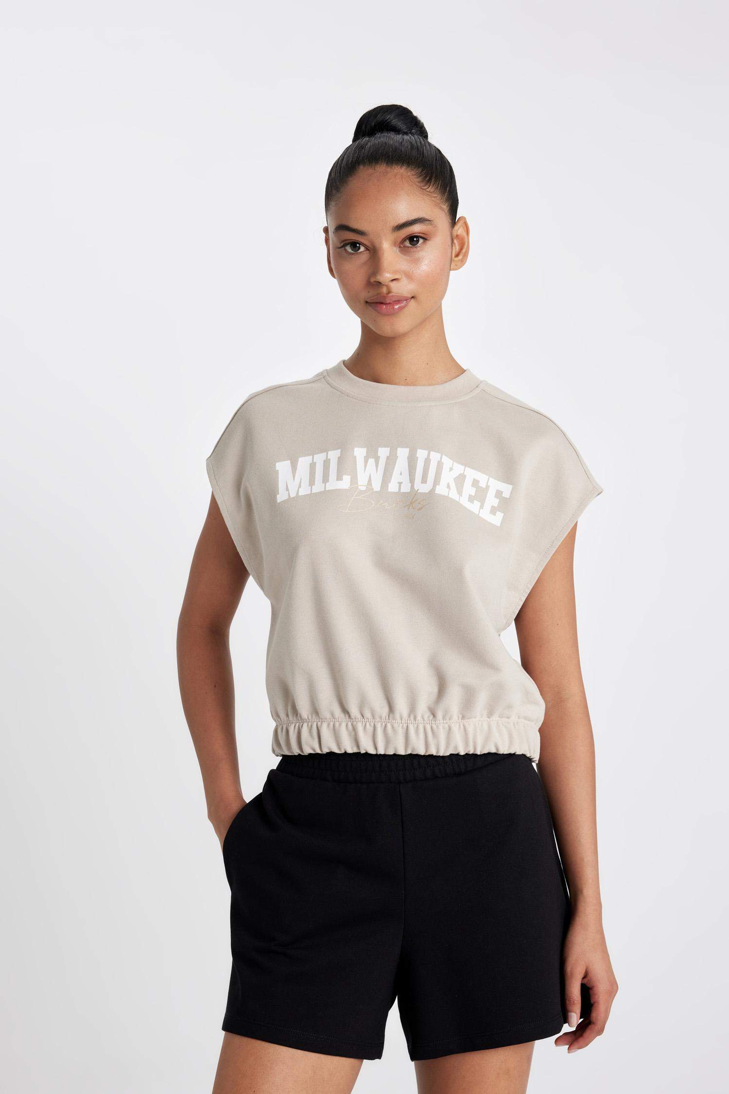 T-shirt NBA Milwaukee Bucks à col rond et manches courtes de DeFactoFit