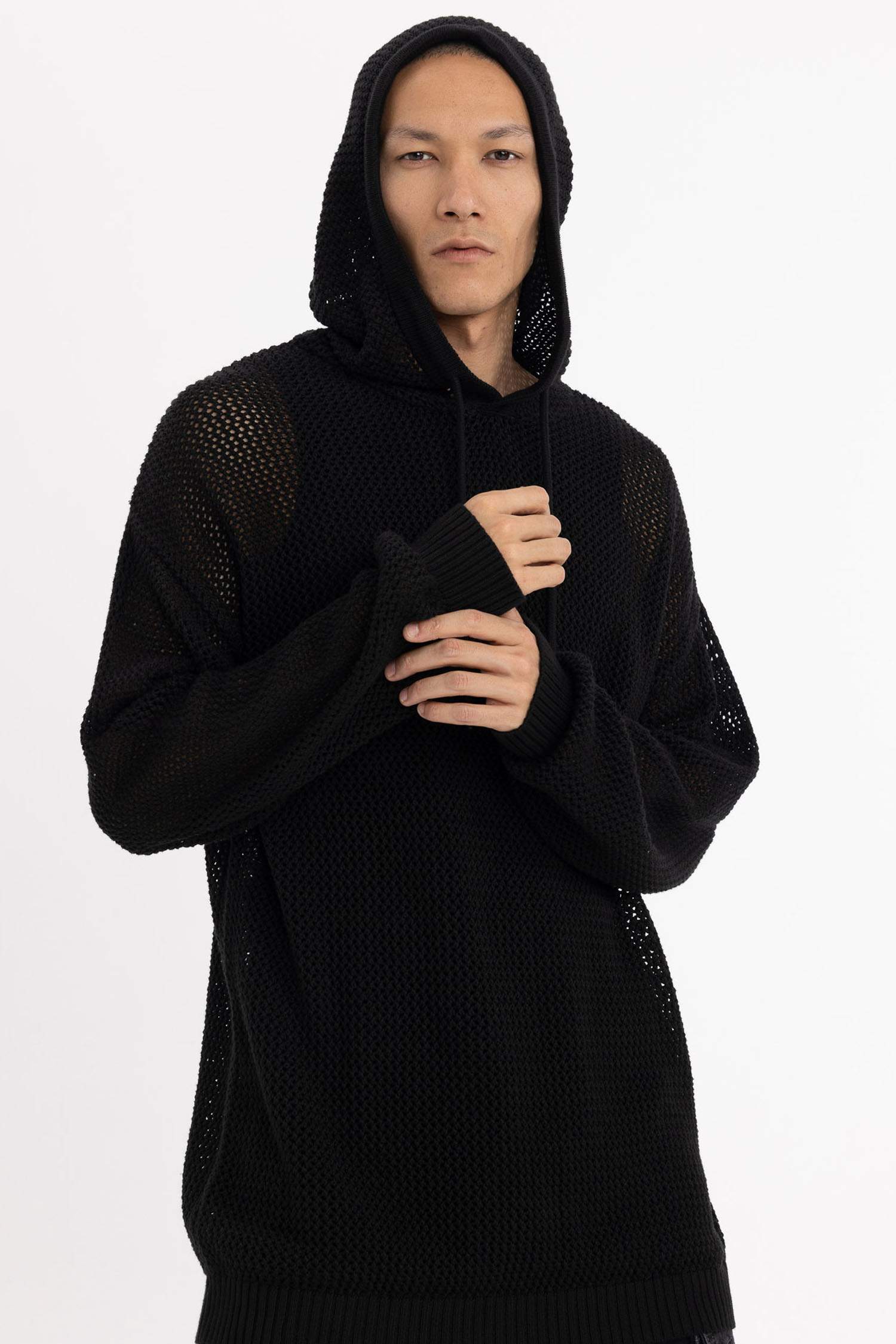 Regular Fit Kapüşonlu Kroşe Delikli Triko Sweatshirt