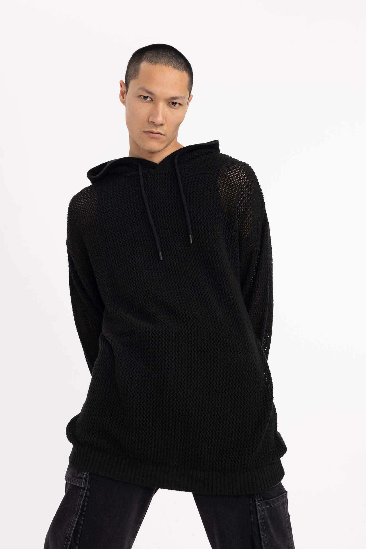 Regular Fit Kapüşonlu Kroşe Delikli Triko Sweatshirt