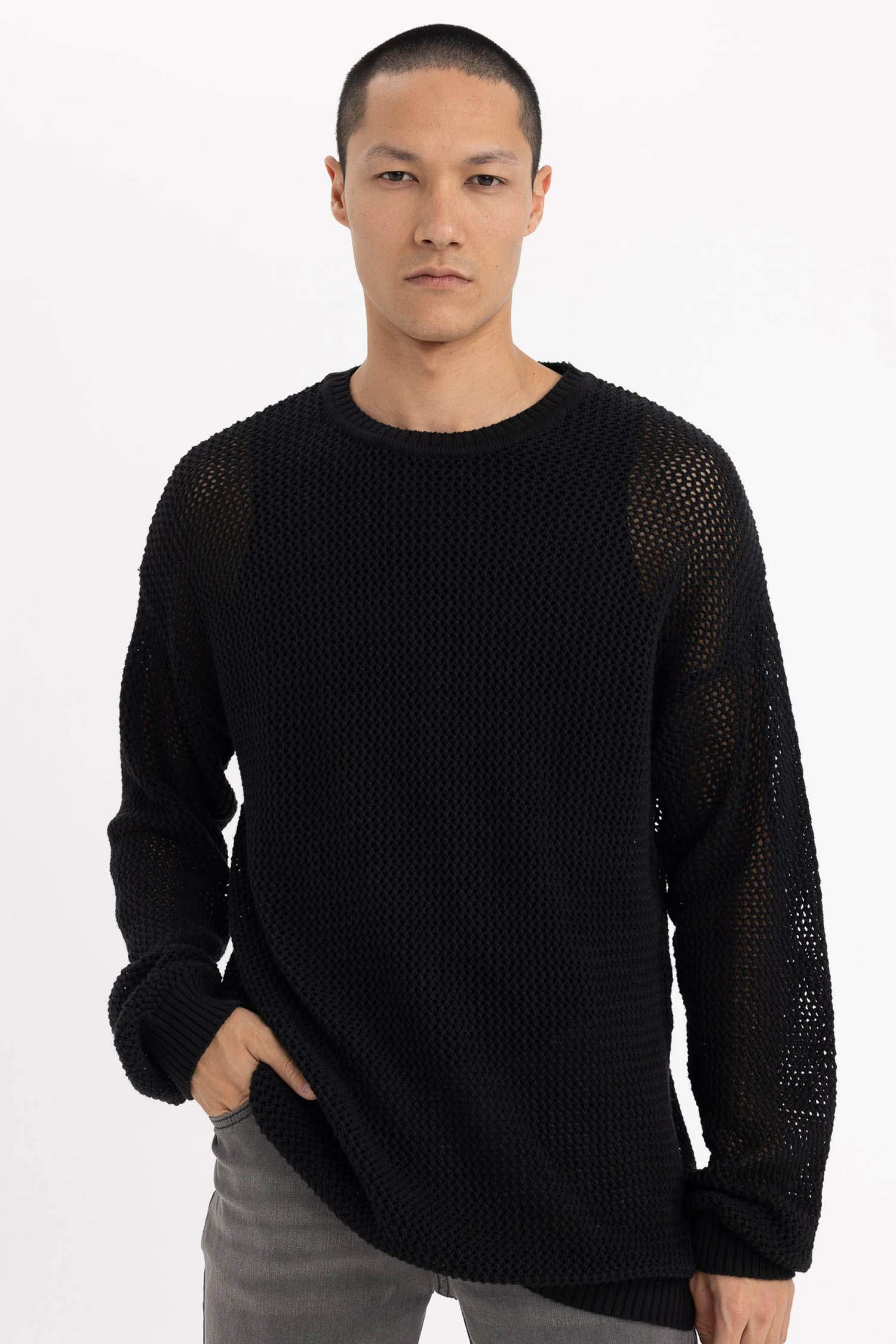 Regular Fit Bisiklet Yaka Kroşe Delikli Triko Sweatshirt