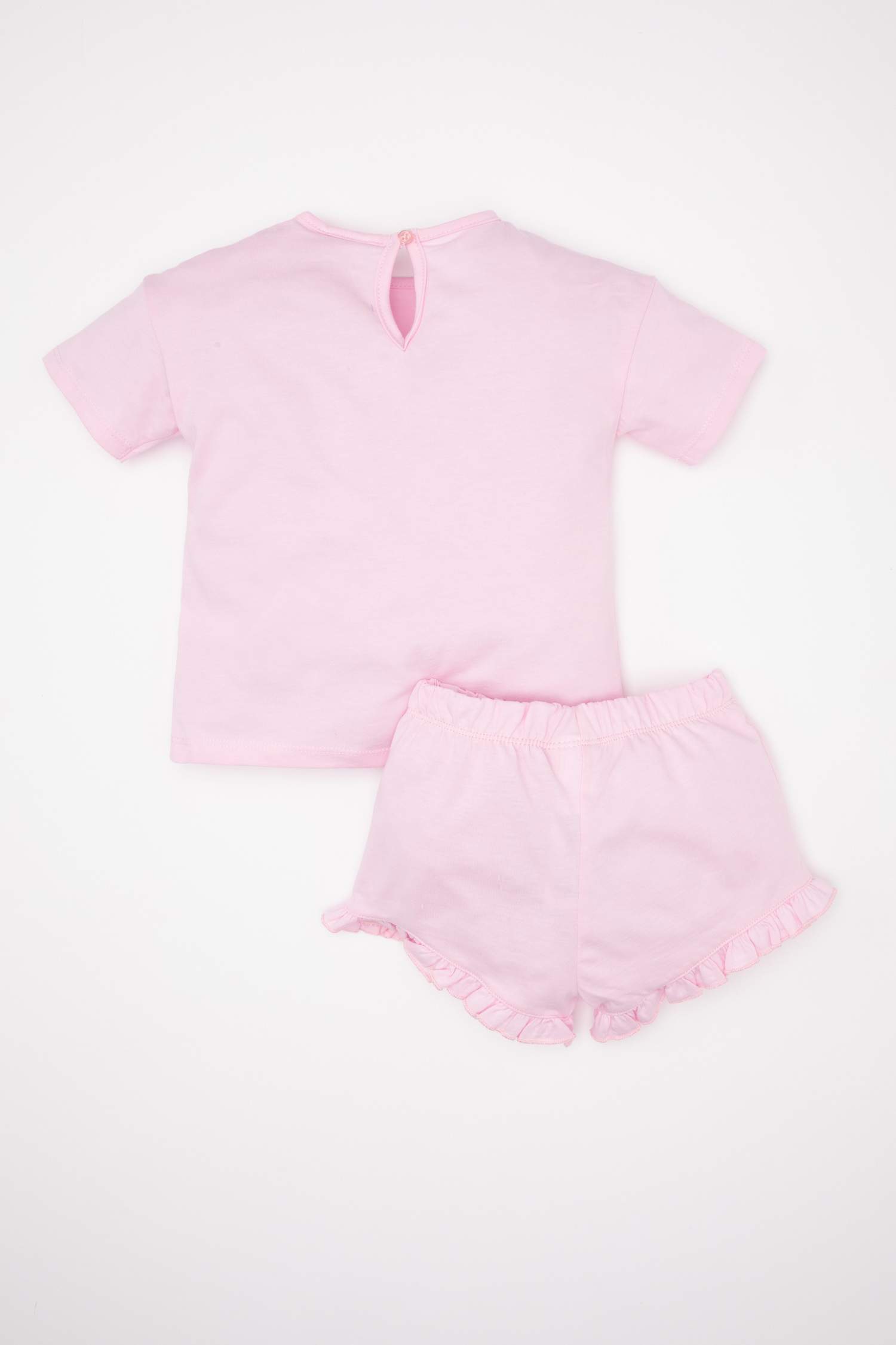 سيت بناتي شورت وتيشيرت بطبعة شعار - قطعتين