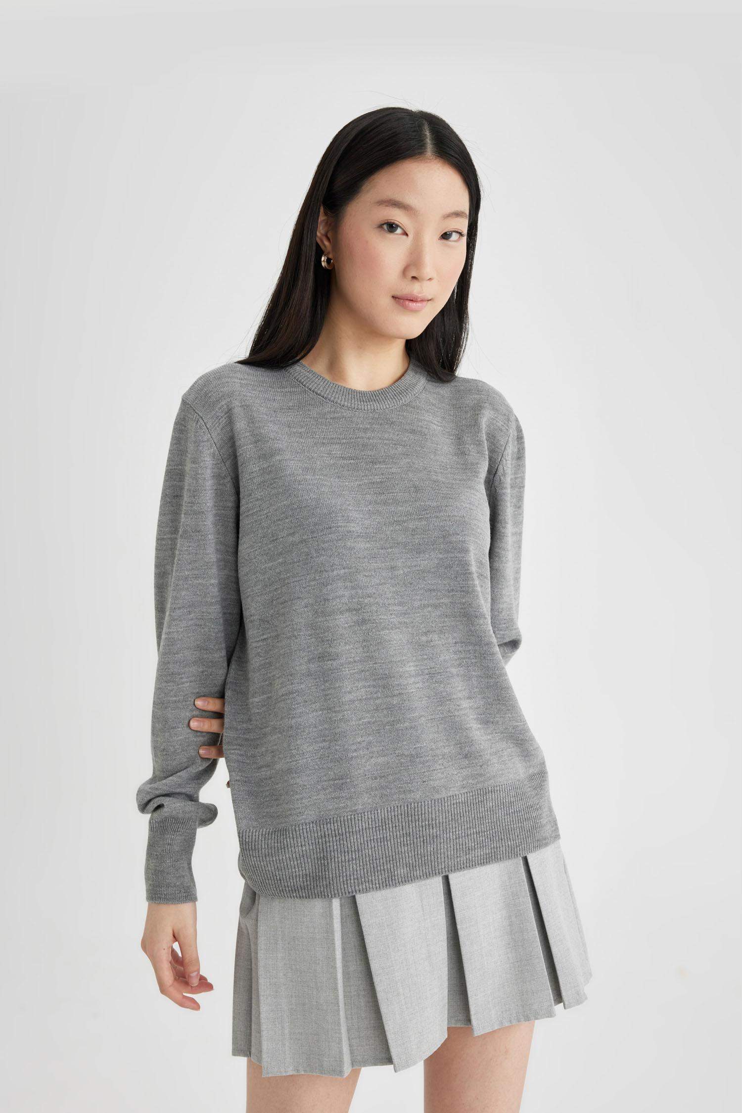 Regular Fit Yumuşak Dokulu Bisiklet Yaka Basic Düz Triko Kazak