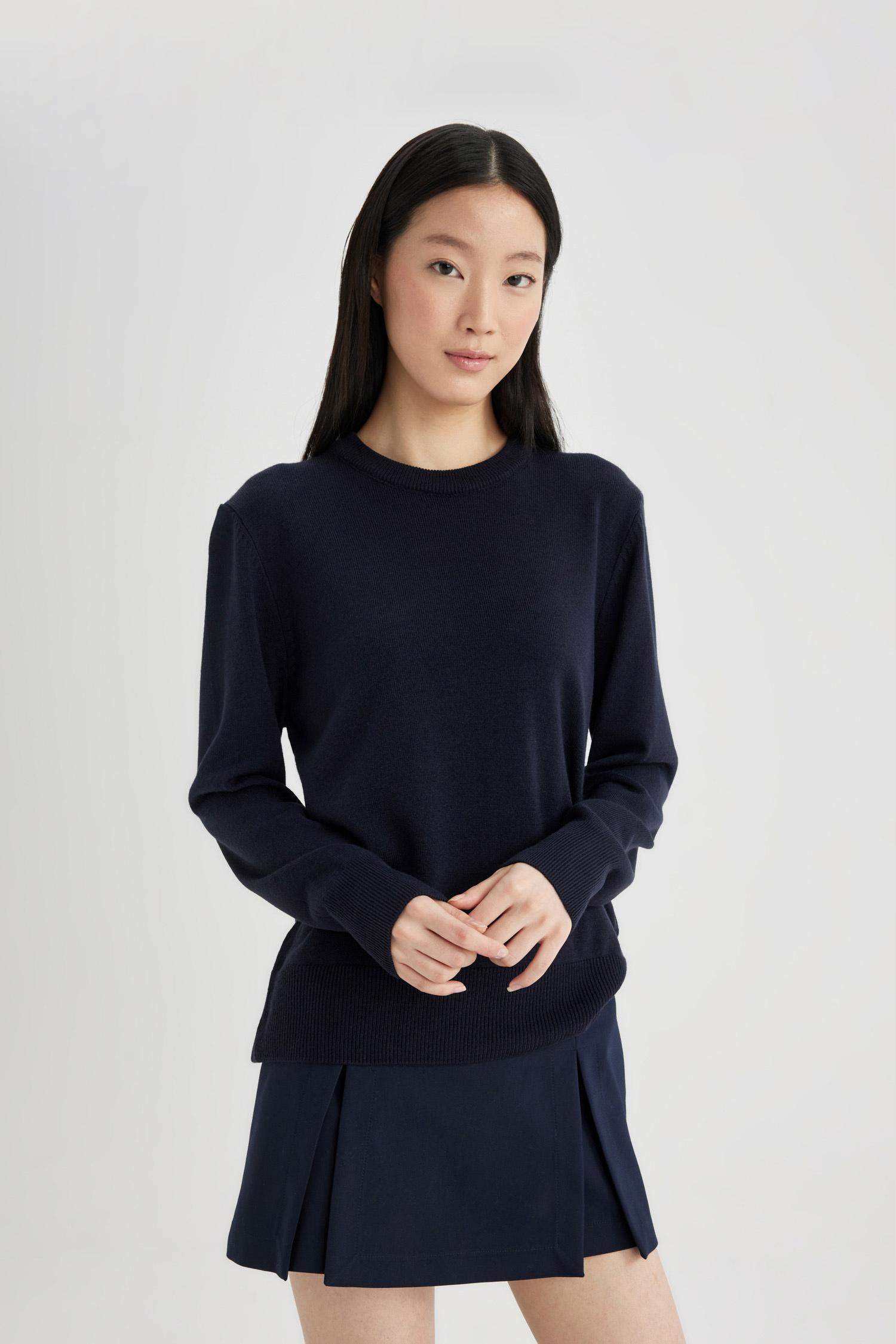 Regular Fit Yumuşak Dokulu Bisiklet Yaka Basic Düz Triko Kazak