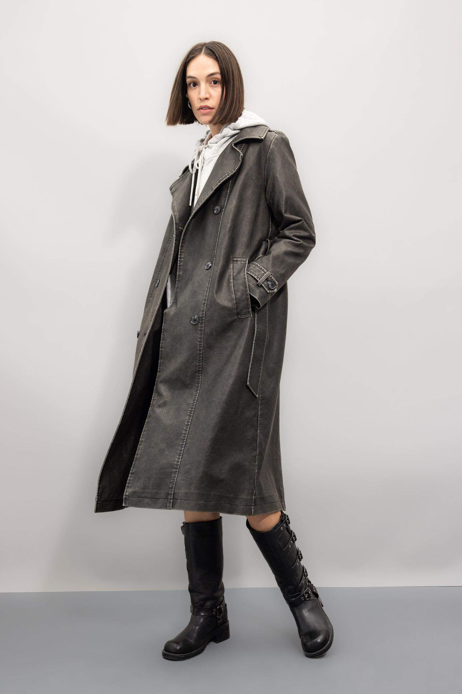 Su Geçirmez Regular Kalıp Kemerli Cepli Eskitme Suni Deri Uzun Trençkot