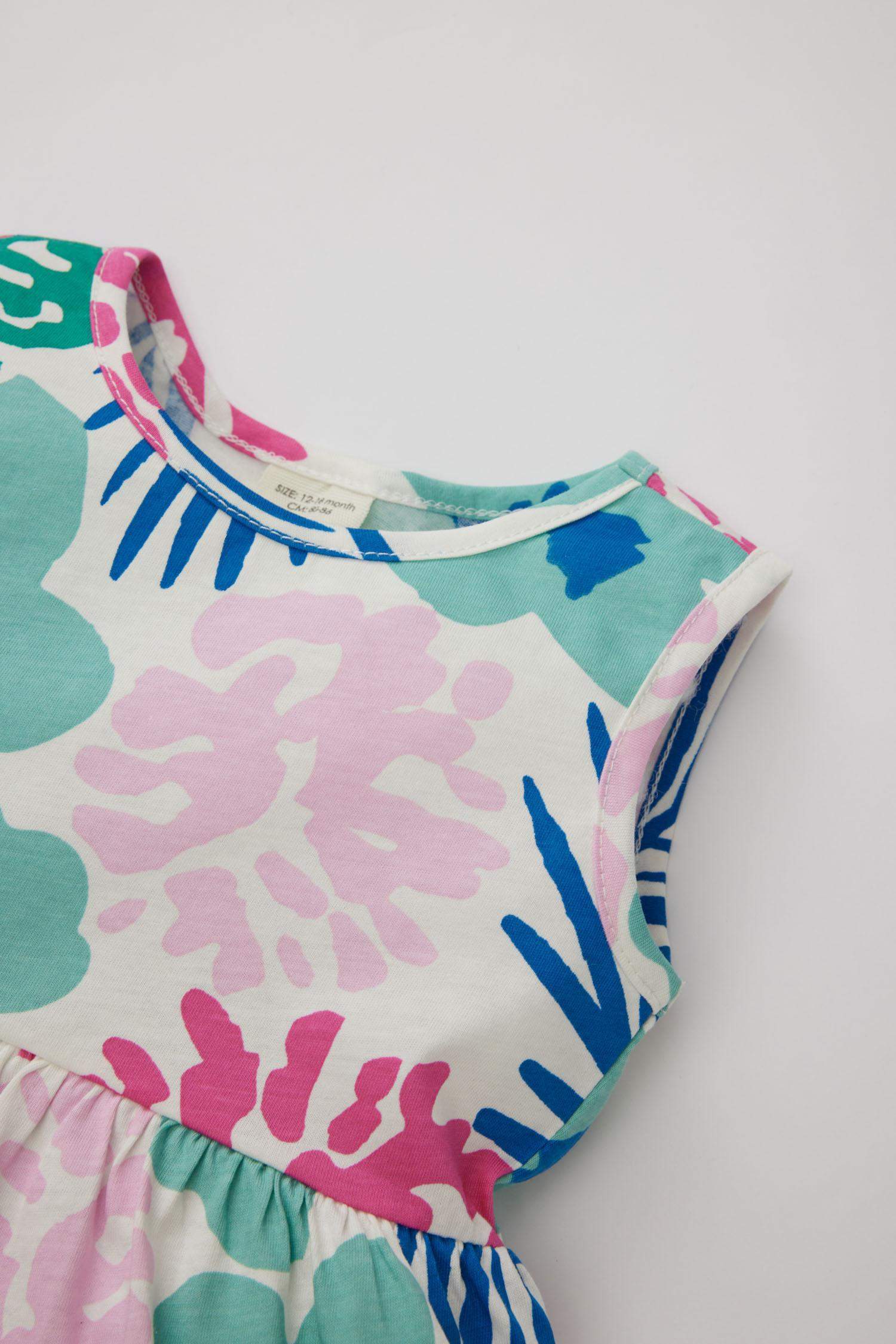 فستان بناتي قصة عادية بدون ردن