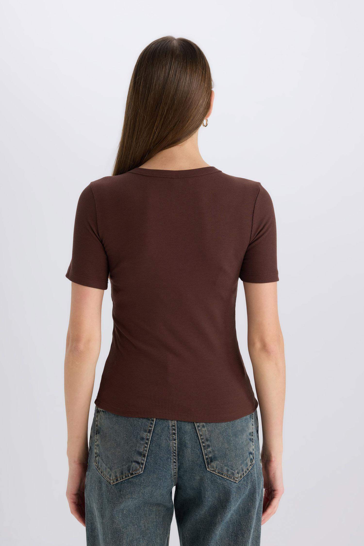 Slim Fit Dar Kesim Bisiklet Yaka Fitilli Kaşkorse Basic Düz Kısa Kollu Tişört