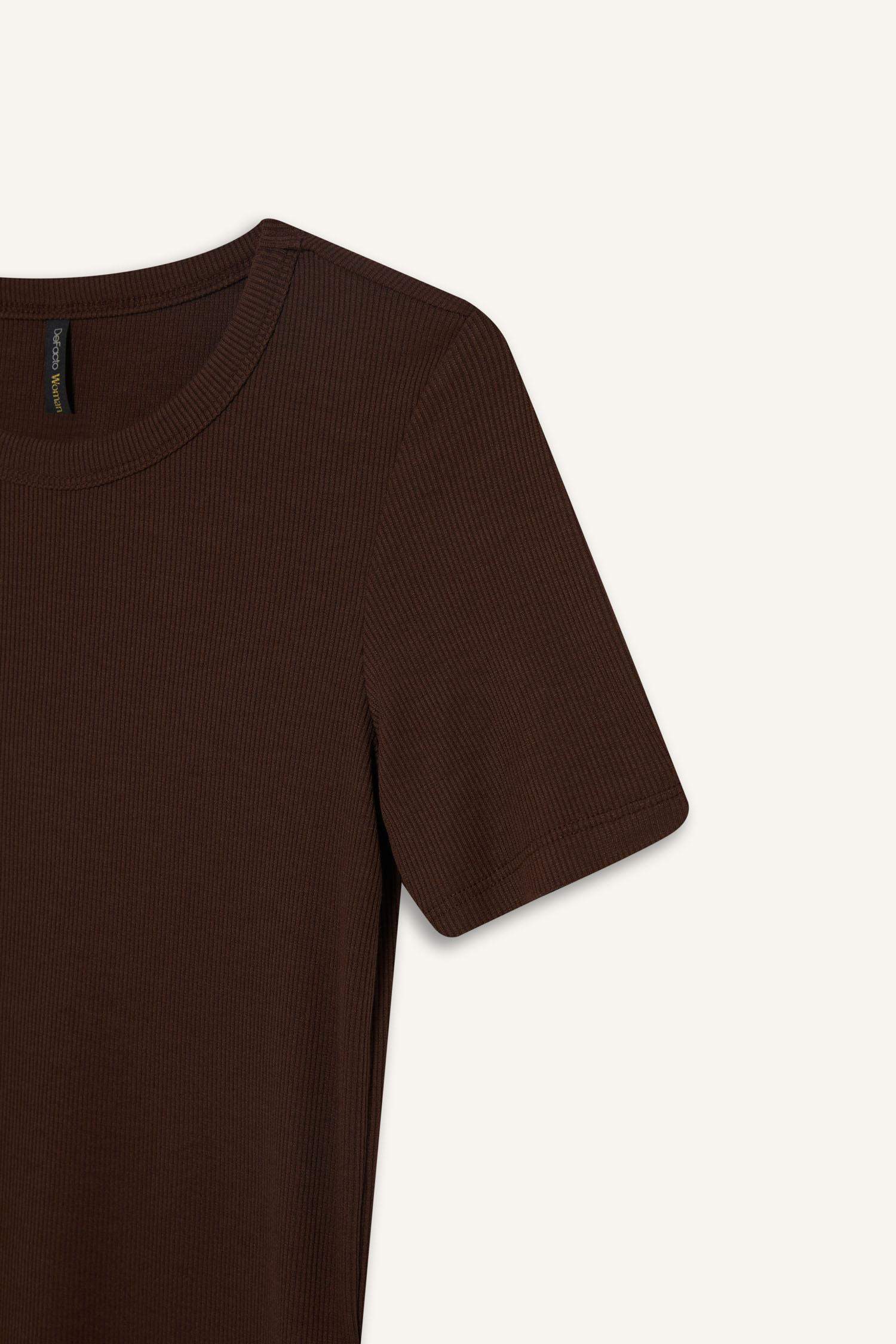 Slim Fit Dar Kesim Bisiklet Yaka Fitilli Kaşkorse Basic Düz Kısa Kollu Tişört