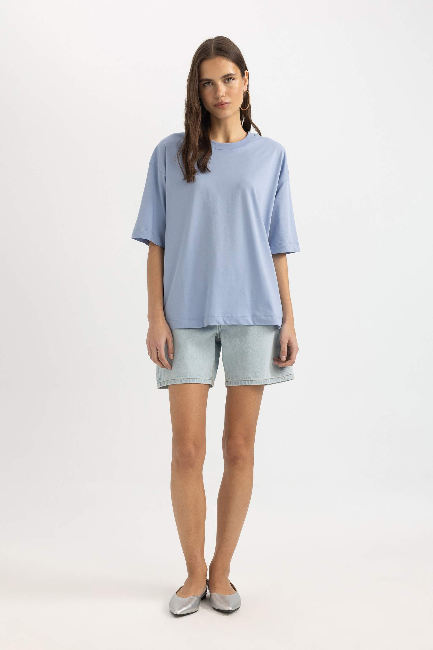 تيشيرت نص كم سامبل واسع برقبة مستديرة