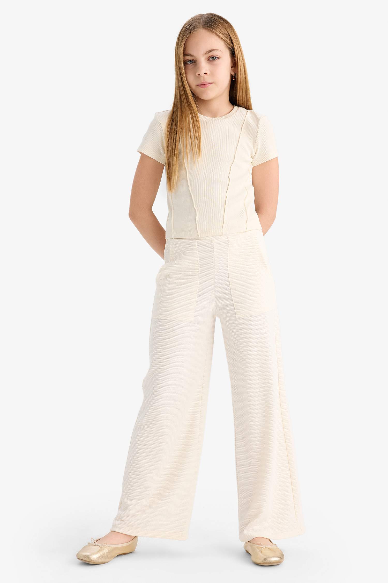 Kız Çocuk Slim Fit Dar Kesim Bisiklet Yaka Basic Düz Ribana Kısa Kollu Tişört