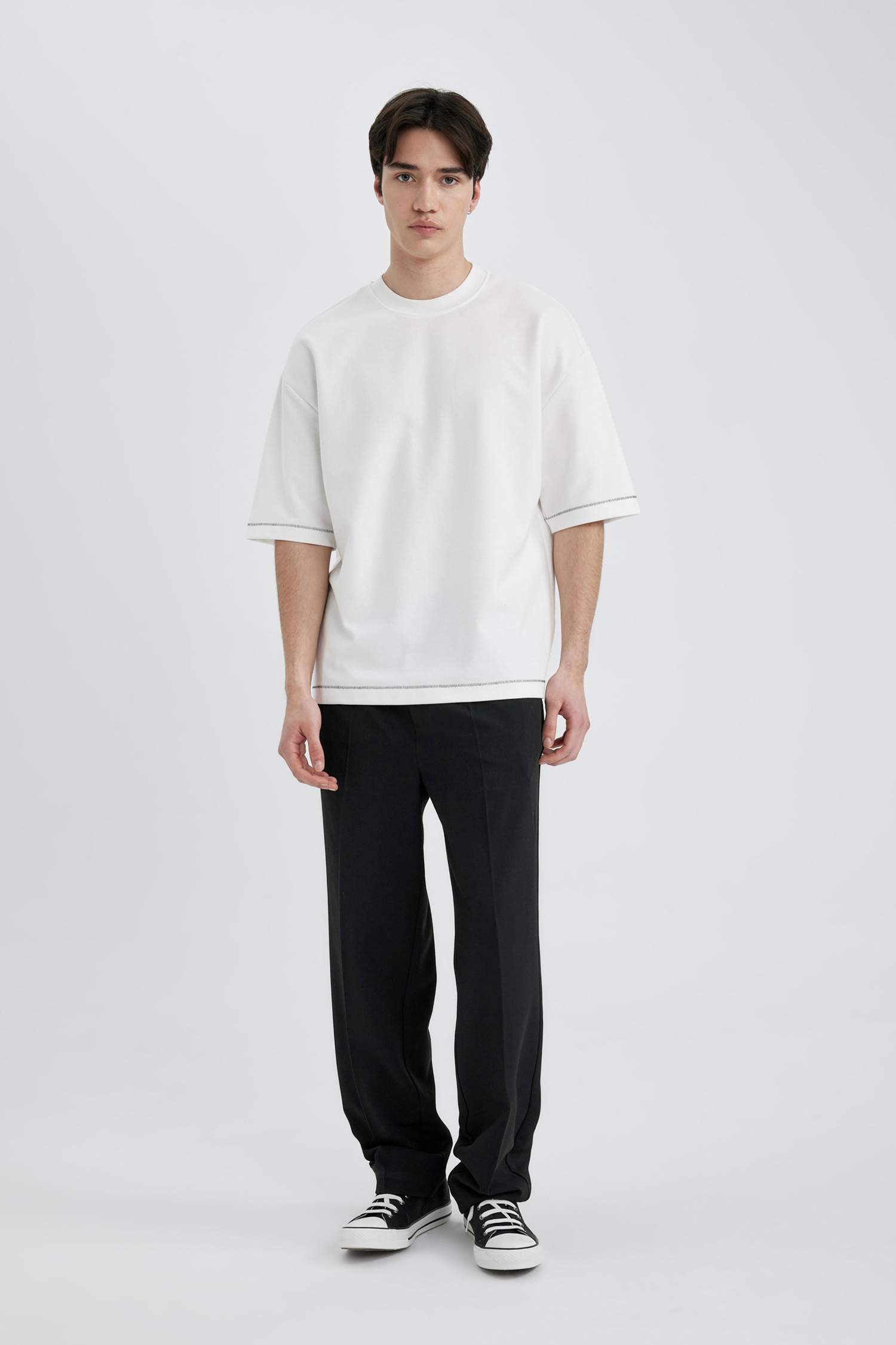 Loose Fit Crew Neck Short Sleeve Heavy Fabric T-Shirt