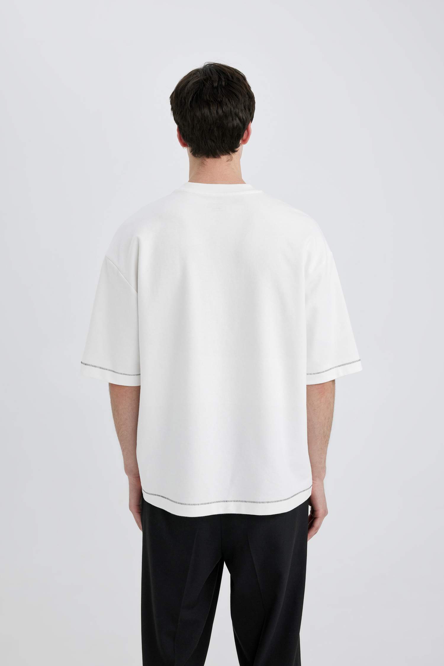 Loose Fit Crew Neck Short Sleeve Heavy Fabric T-Shirt