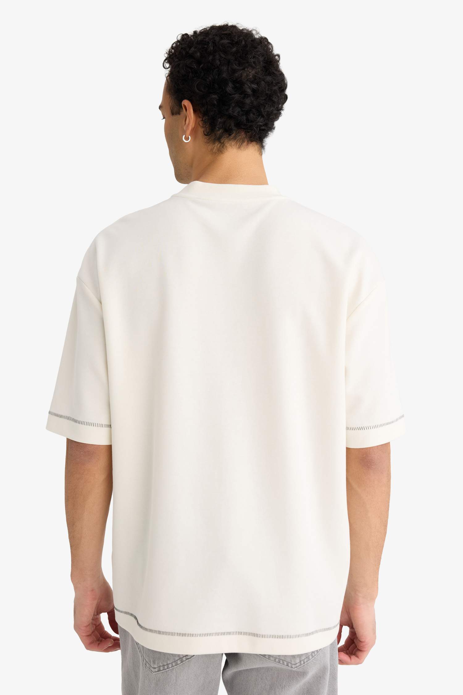 T-shirt à col rond et manches courtes Coupe ample