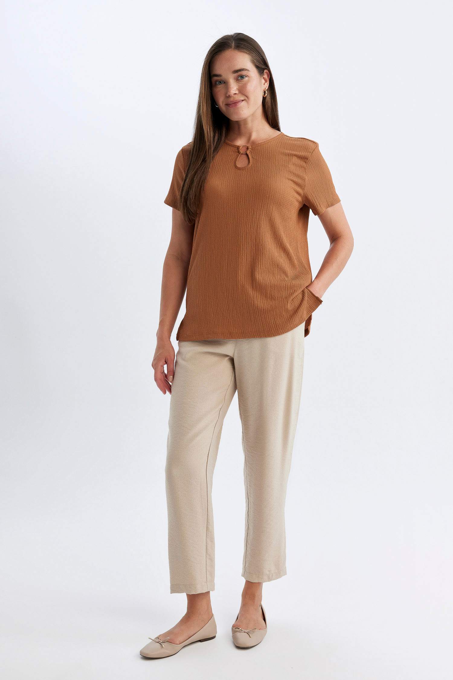 Bisiklet Yaka Kısa Kollu Tişört