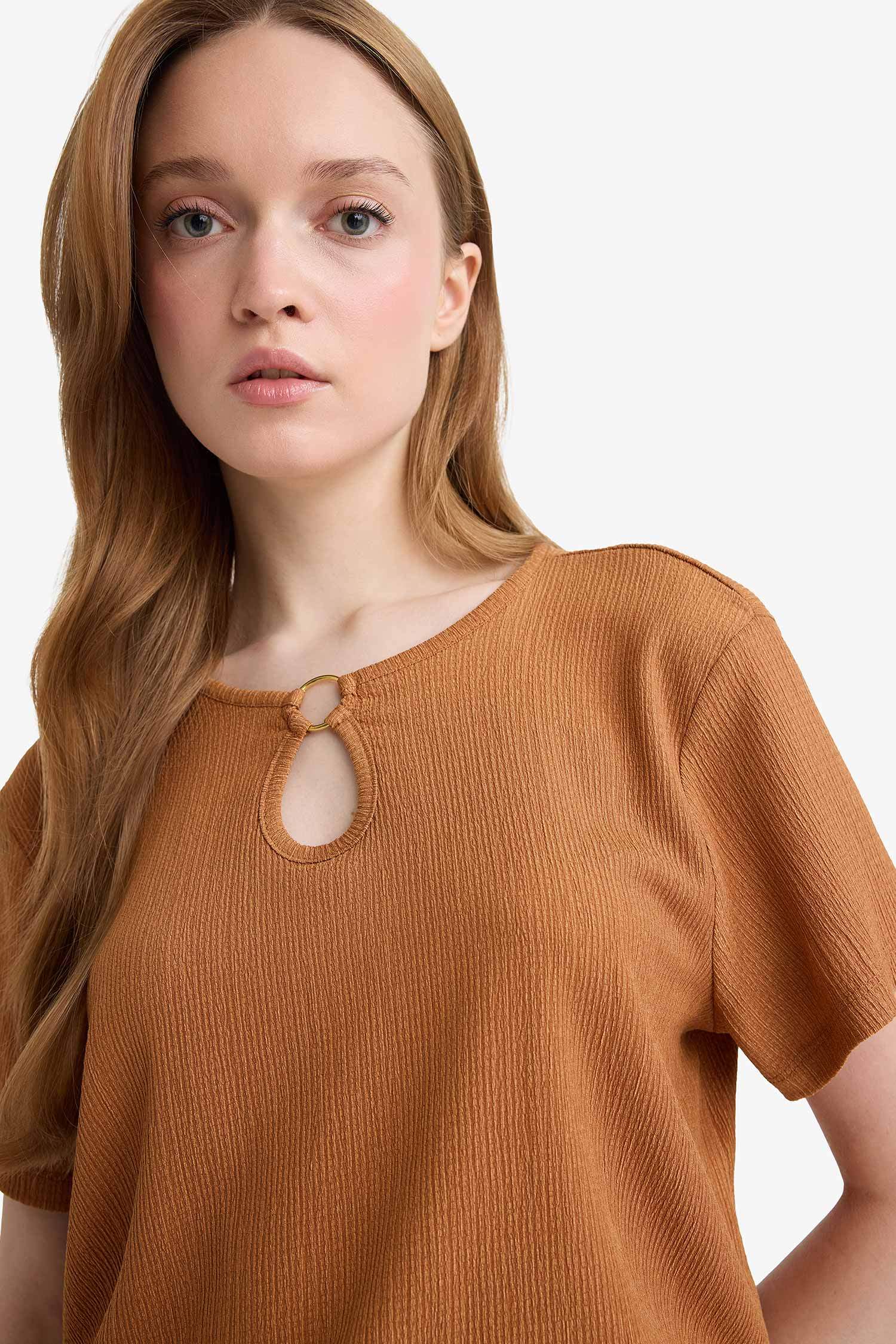 Bisiklet Yaka Basic Düz Bürümcük Kısa Kollu Tişört