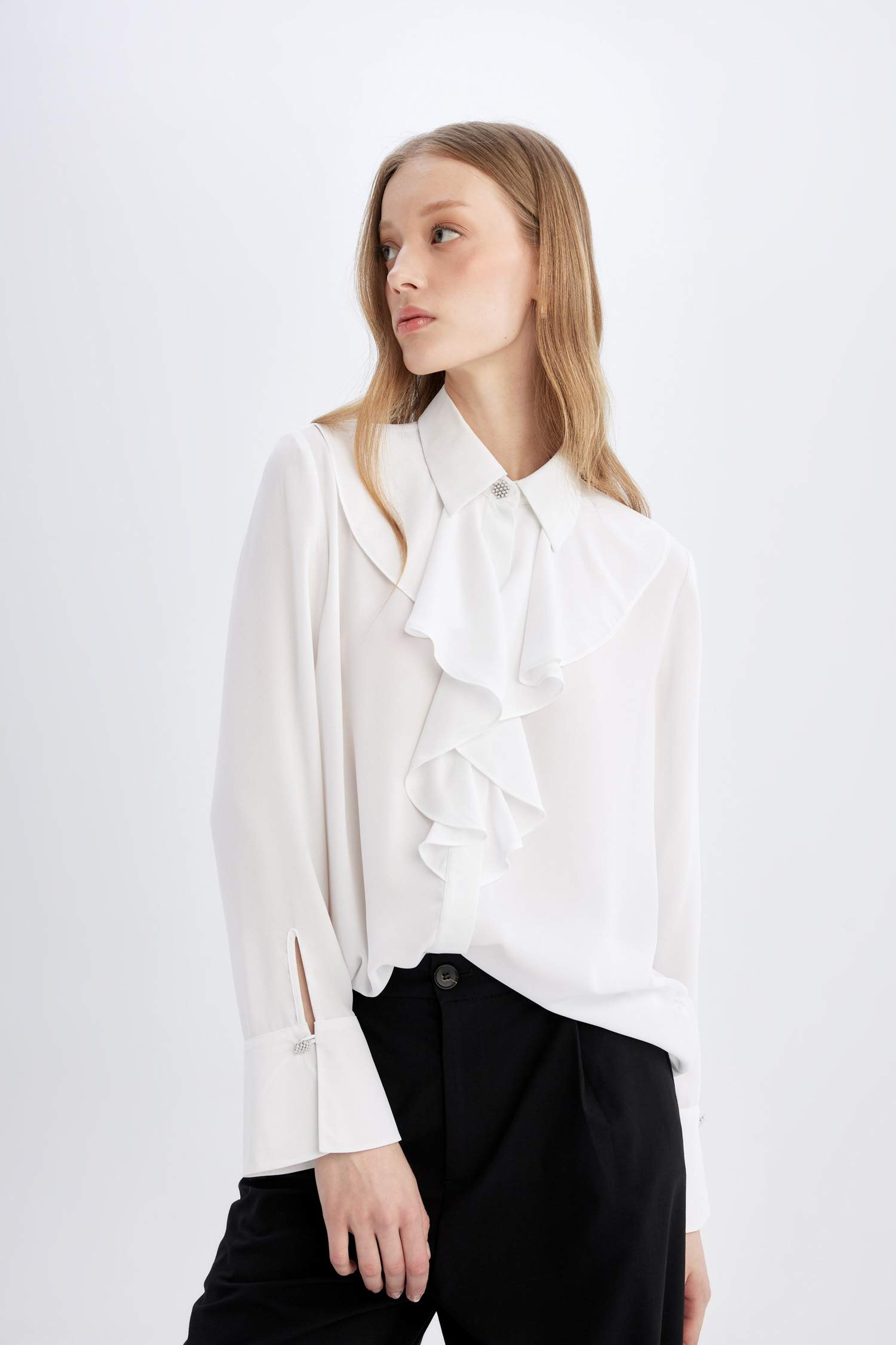 Рубашка стандартного кроя с длинным рукавом