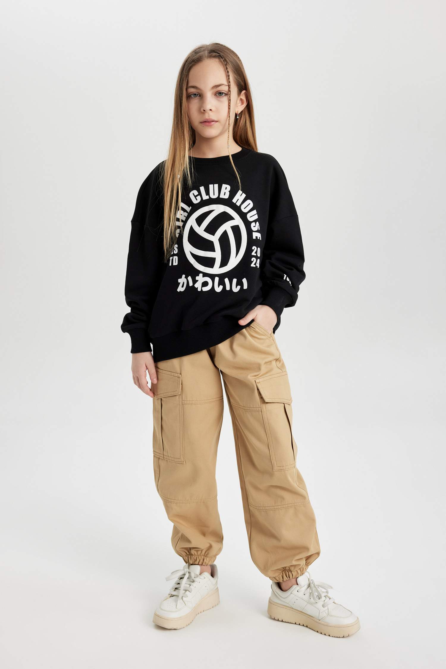 Girl Oversize Fit Crew Neck Sweatshirt