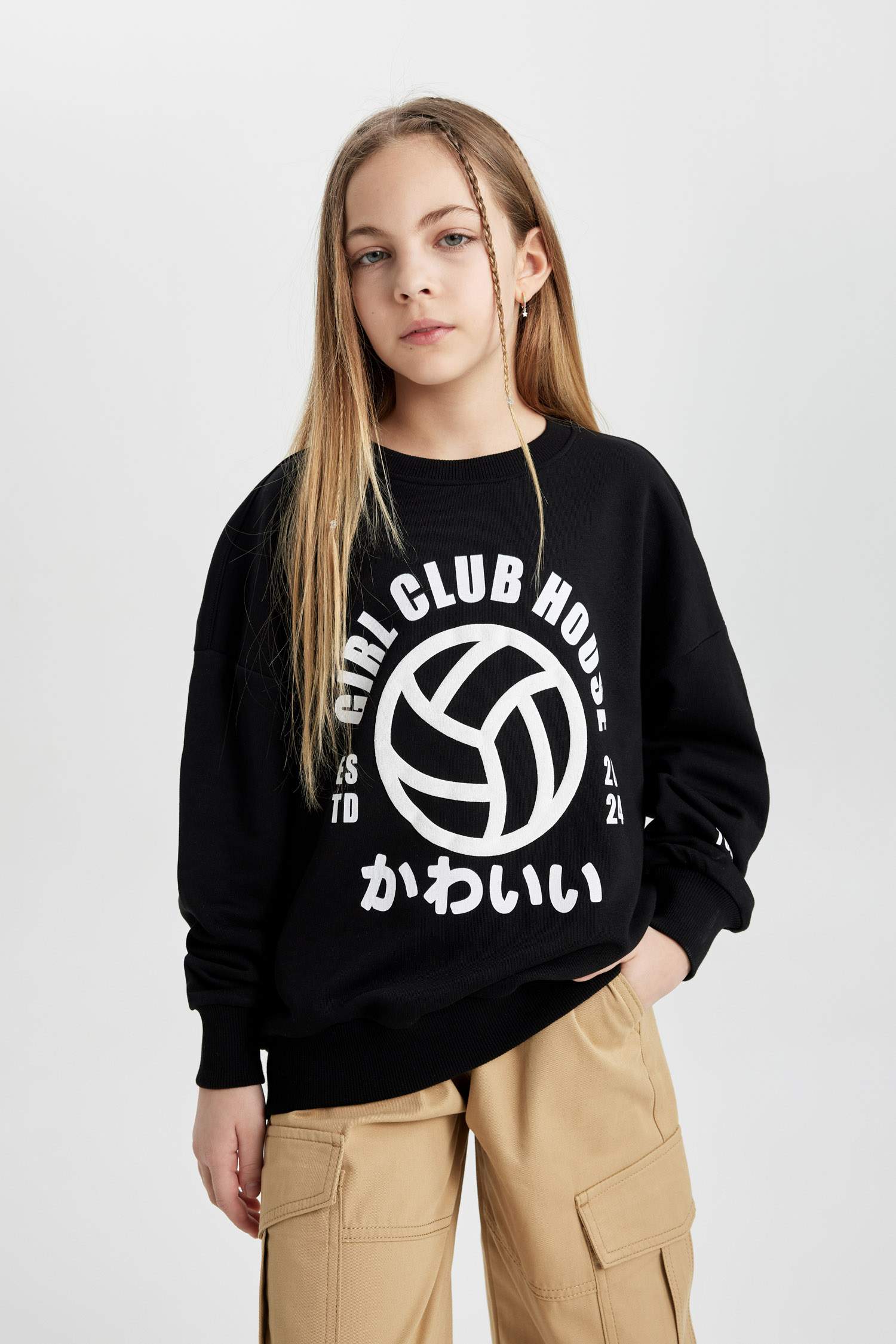 Girl Oversize Fit Crew Neck Sweatshirt