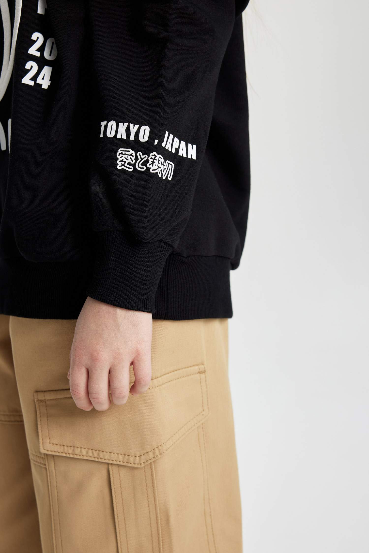 Girl Oversize Fit Crew Neck Sweatshirt